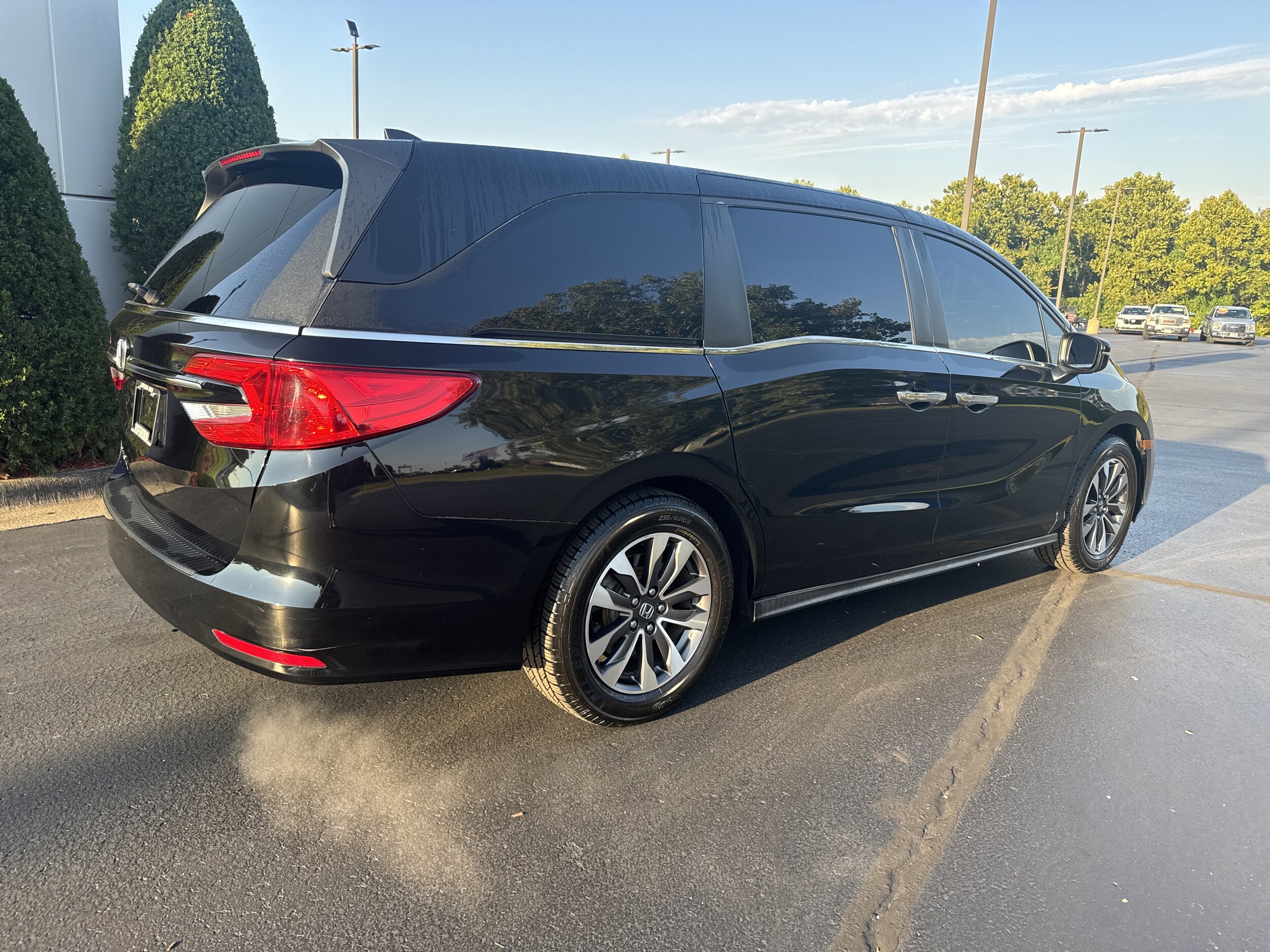 2022 Honda Odyssey EX-L photo 3
