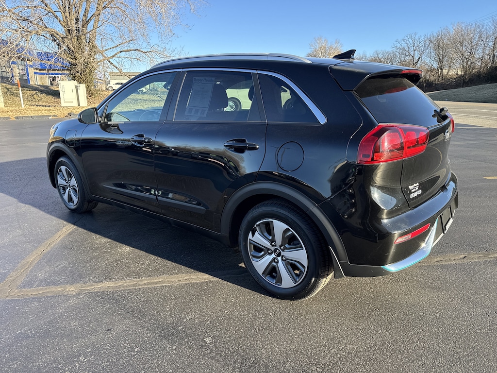 Used 2019 Kia Niro Plug-In Hybrid LX SUV
