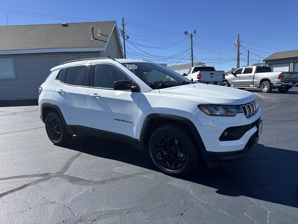 Used 2024 Jeep Compass Latitude SUV