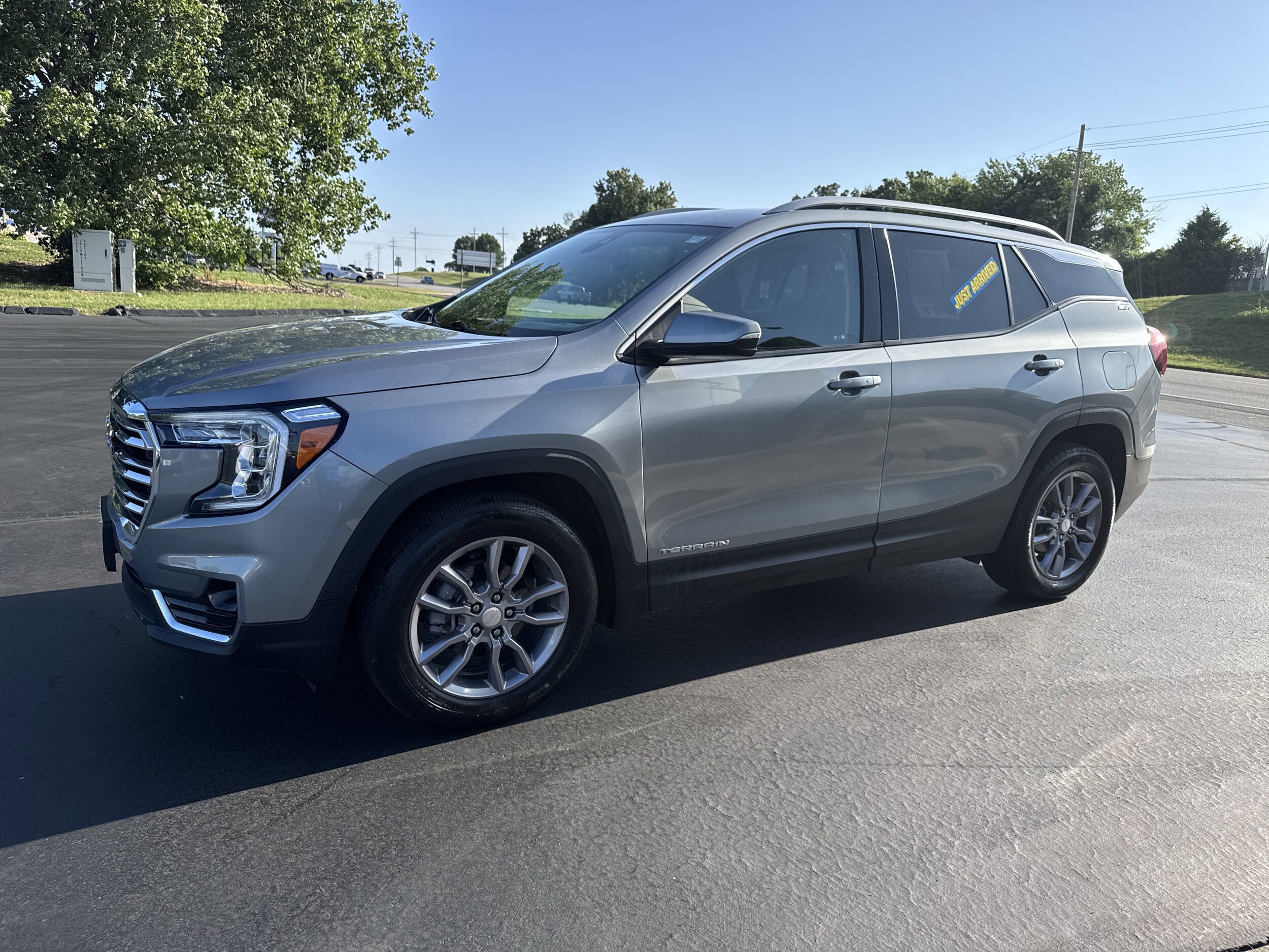 2023 Gmc Terrain SLT photo 2