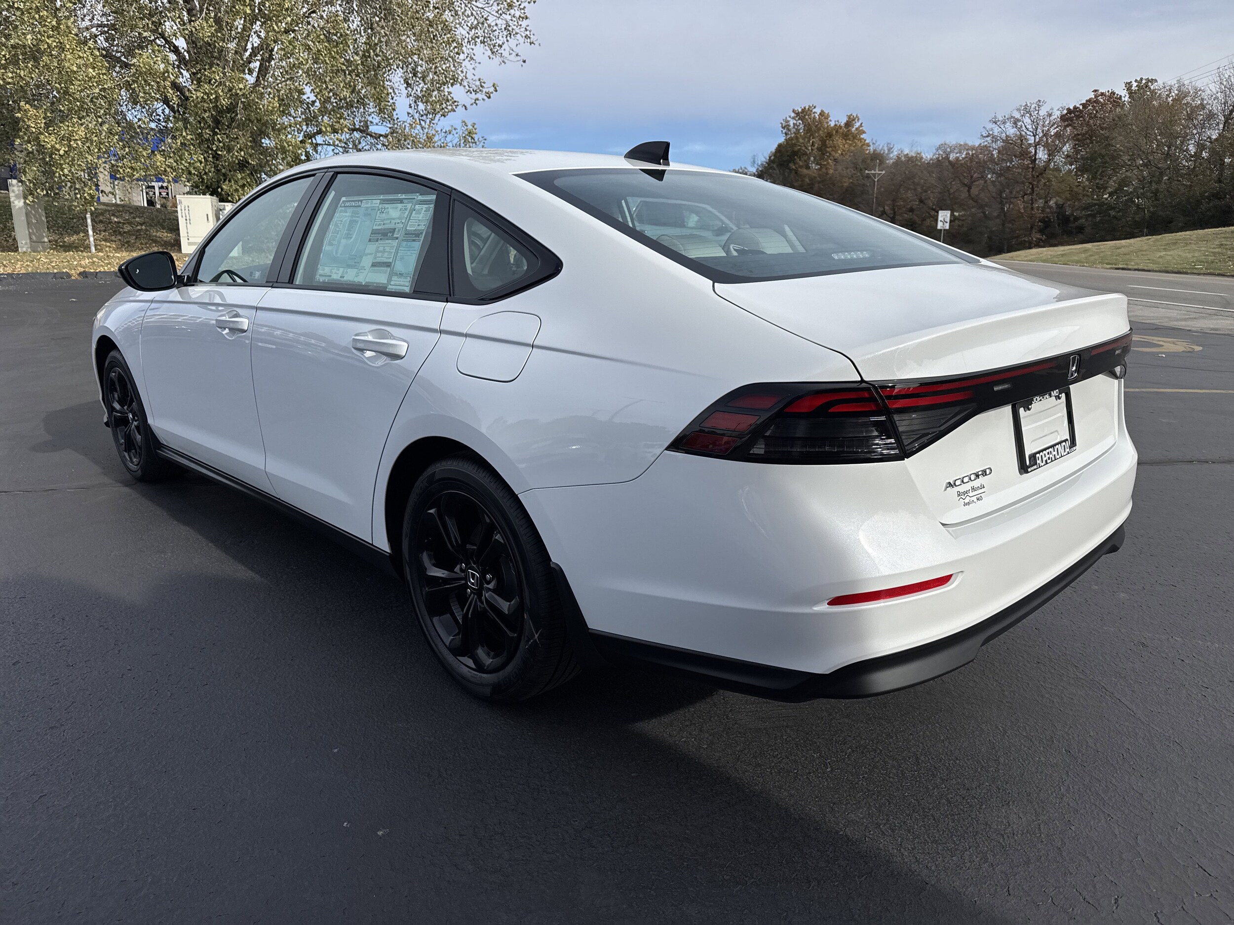 2025 Honda Accord SE photo 3