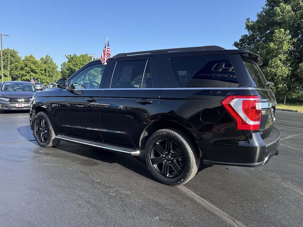 Used 2021 Ford Expedition XLT SUV