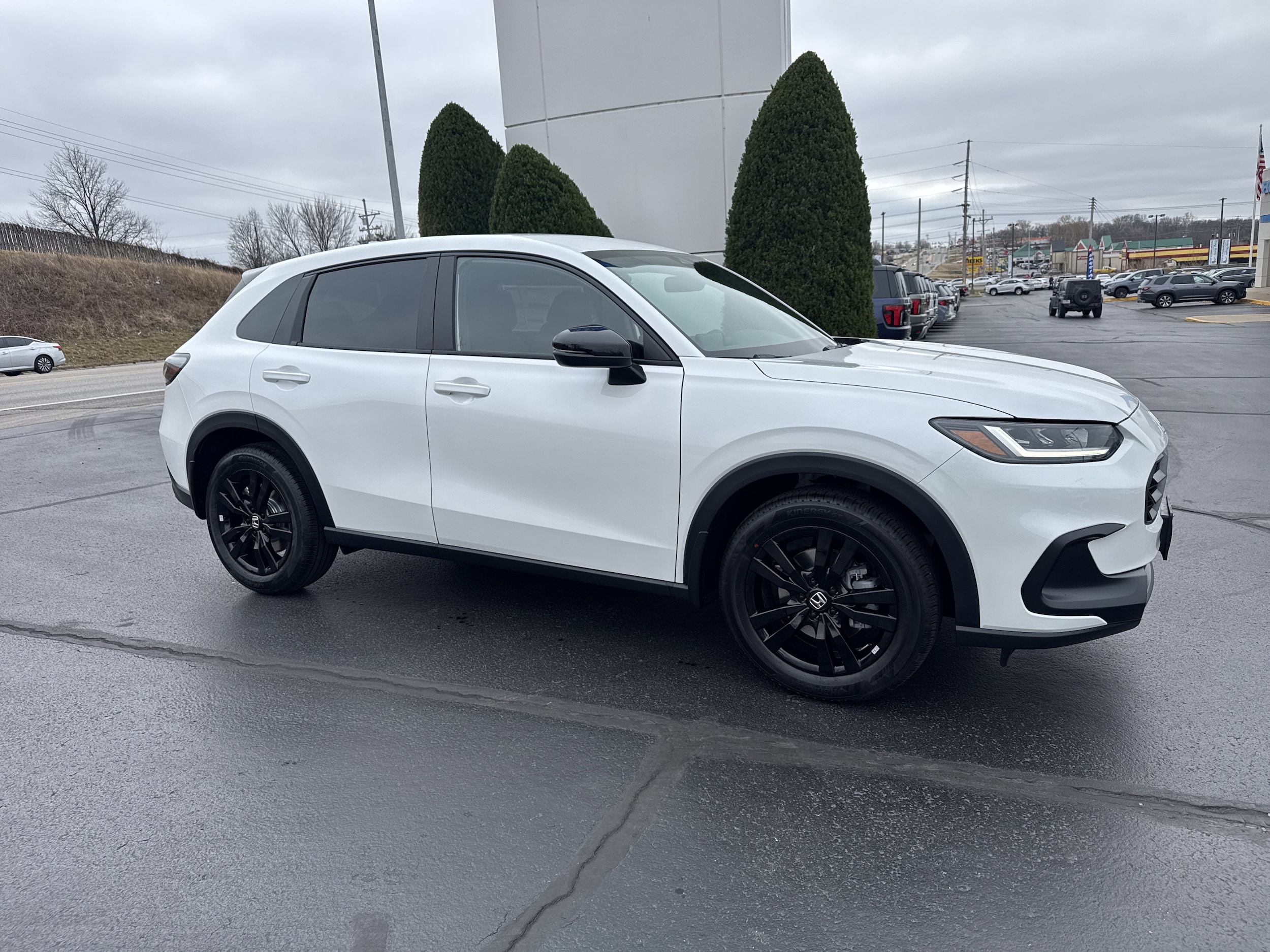 2026 Honda HR-V Sport's photo