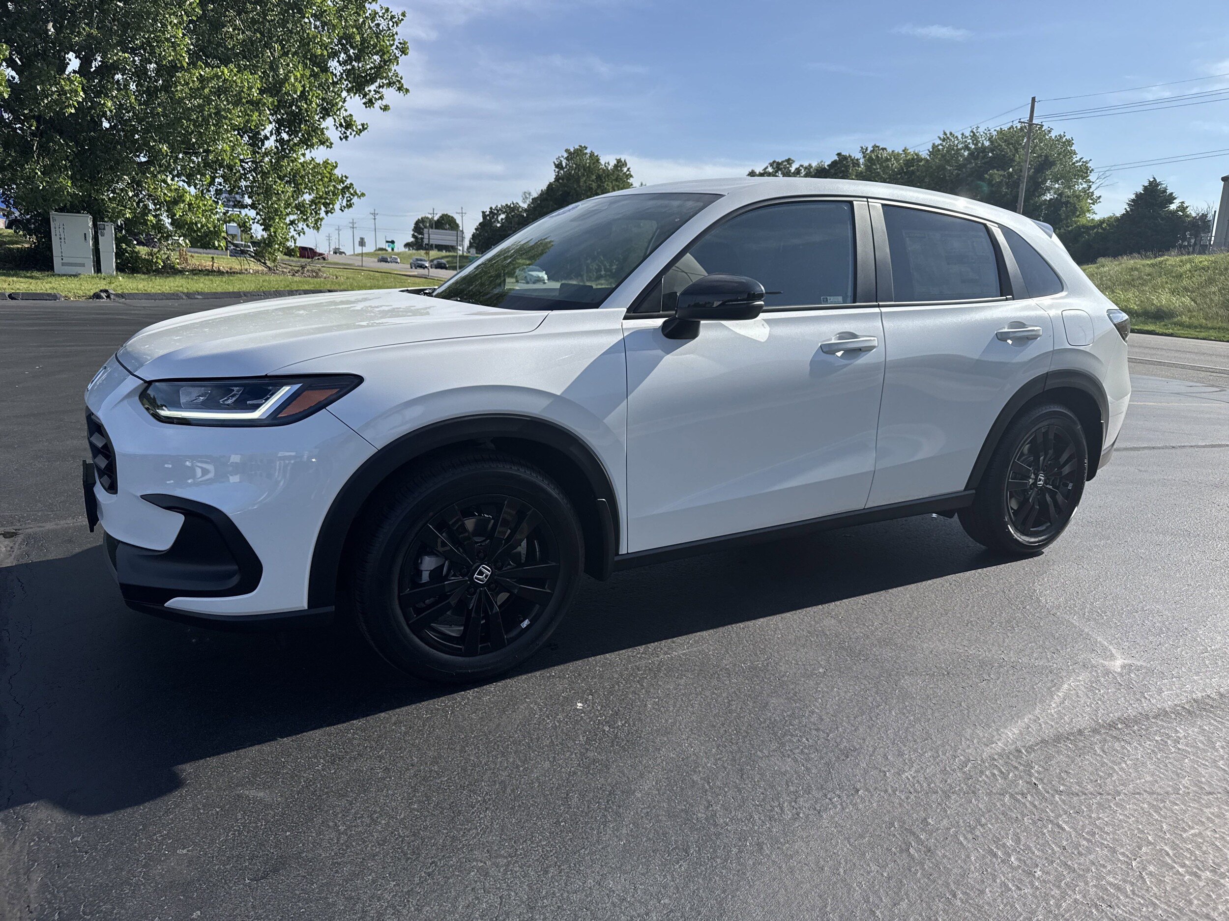 2026 Honda HR-V Sport photo 2