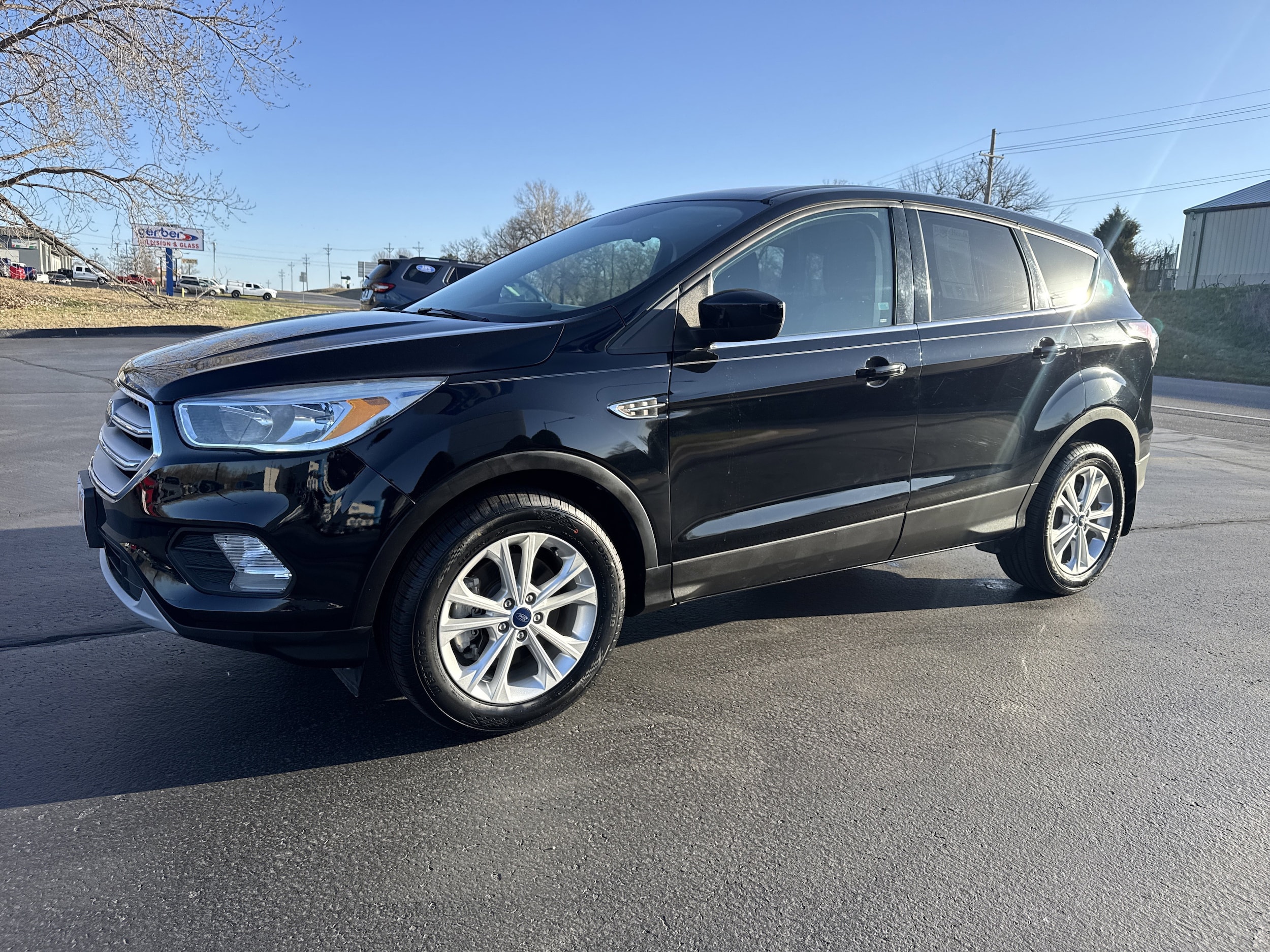 Used 2017 Ford Escape SE with VIN 1FMCU9G91HUA39710 for sale in Joplin, MO