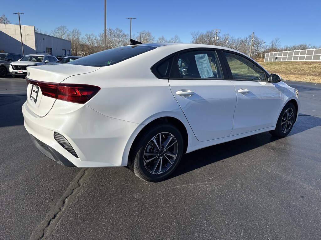 Used 2024 Kia Forte LXS Sedan