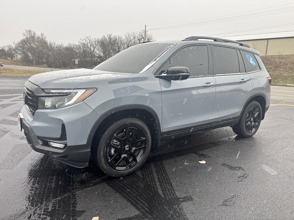 Used 2025 Honda Passport Black Edition SUV