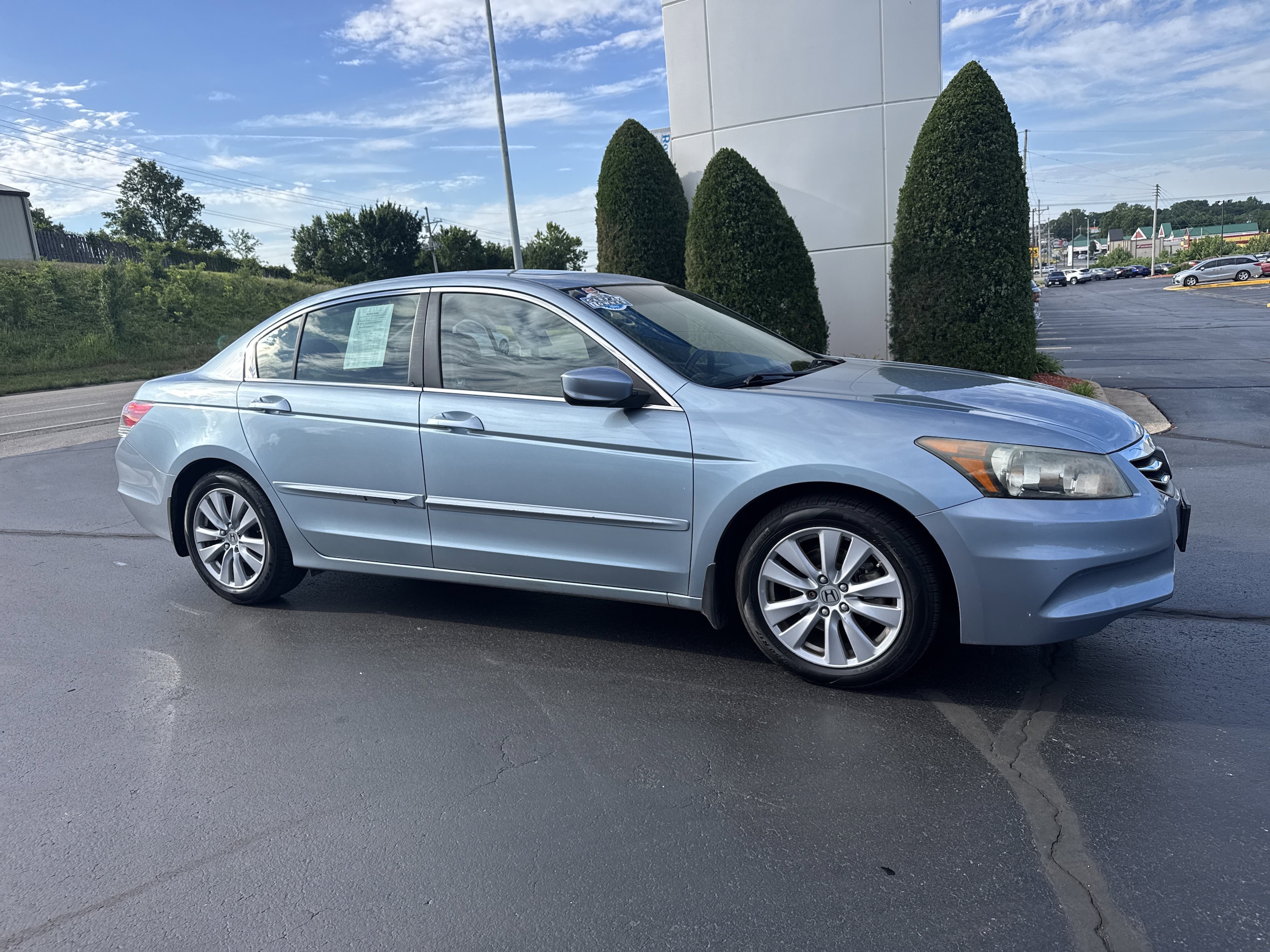 2011 Honda Accord EX Auto's photo