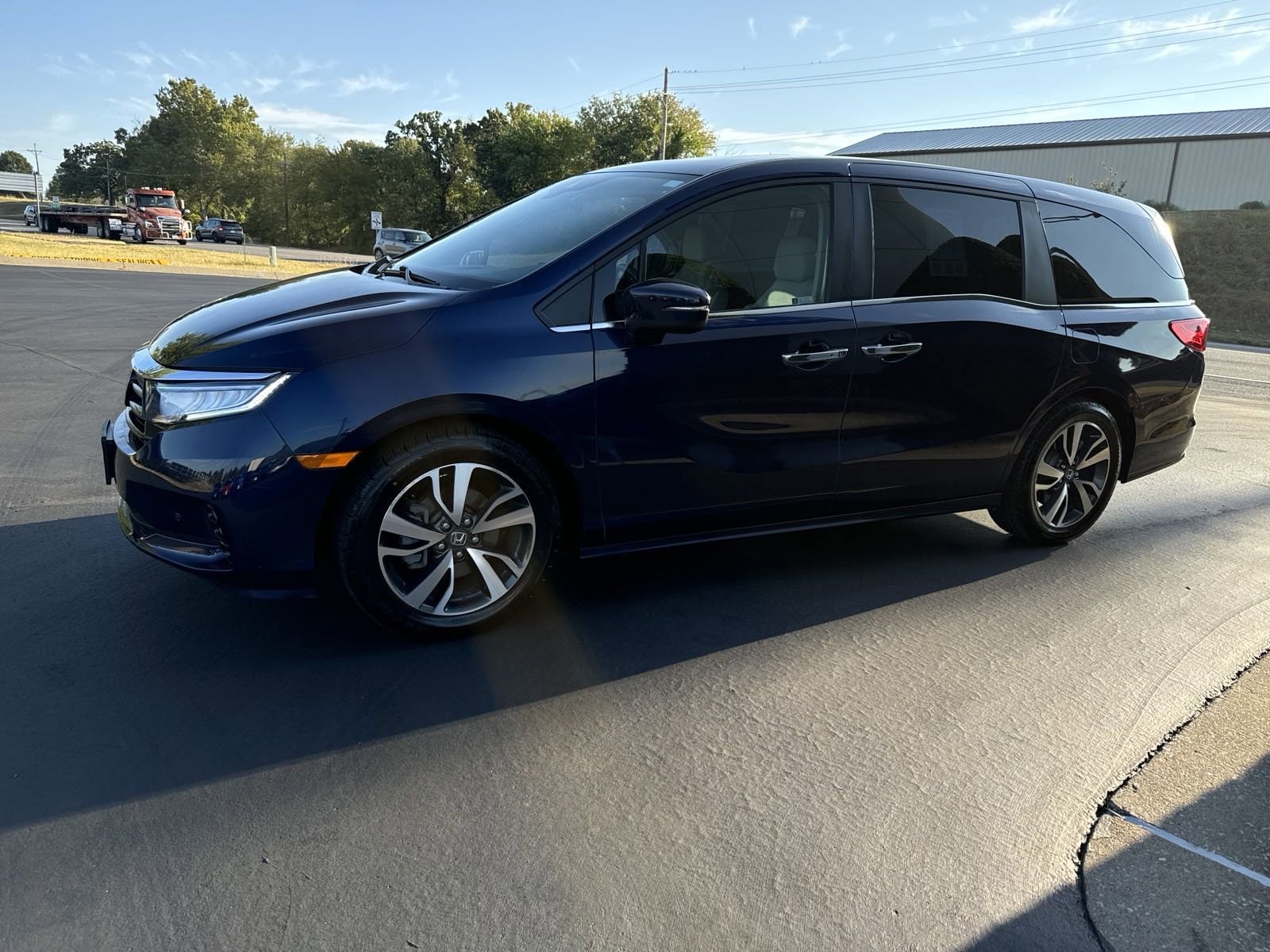 Used 2022 Honda Odyssey Touring with VIN 5FNRL6H85NB017137 for sale in Joplin, MO