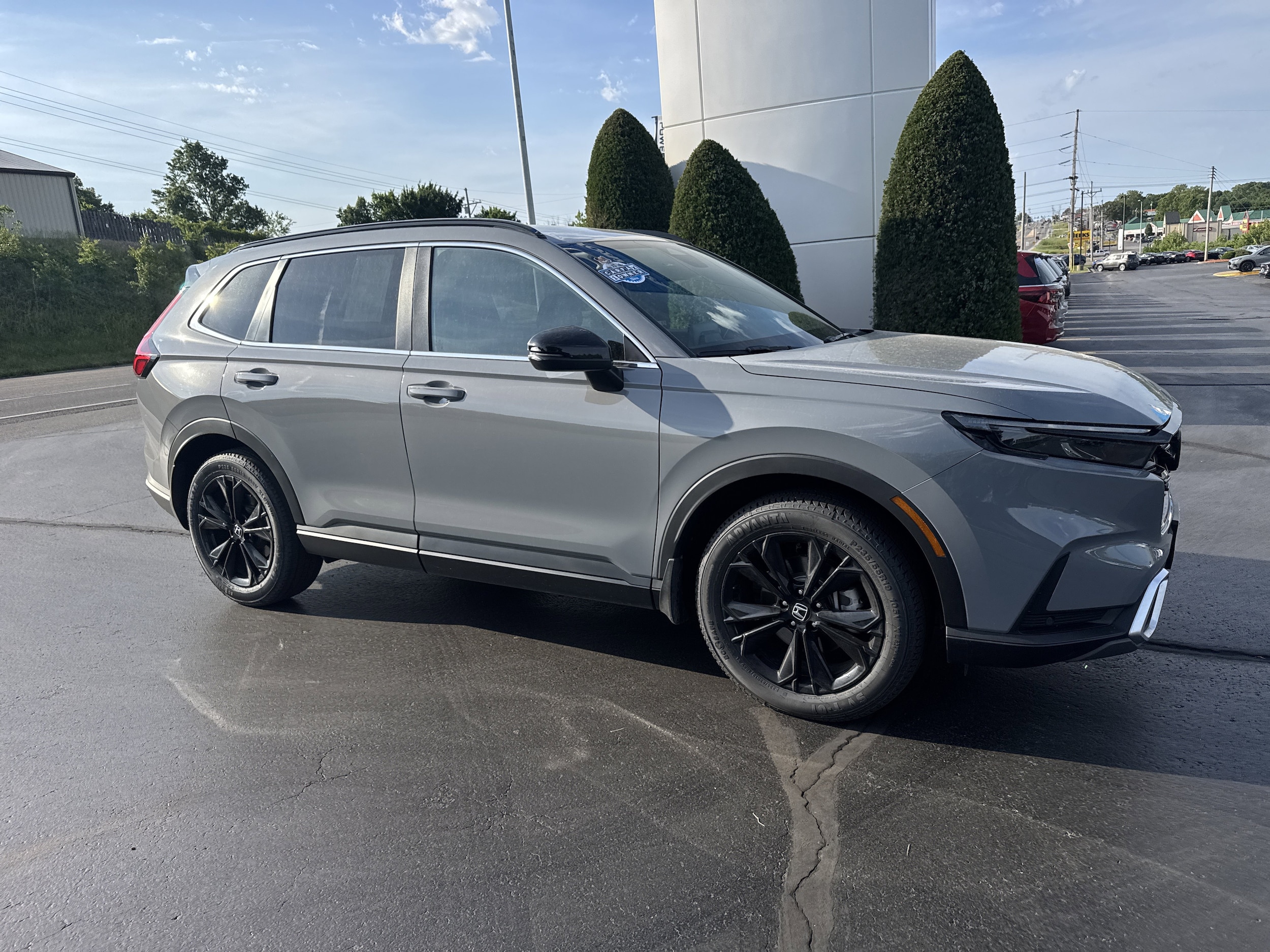 2024 Honda CR-V Hybrid Sport Touring AWD's photo