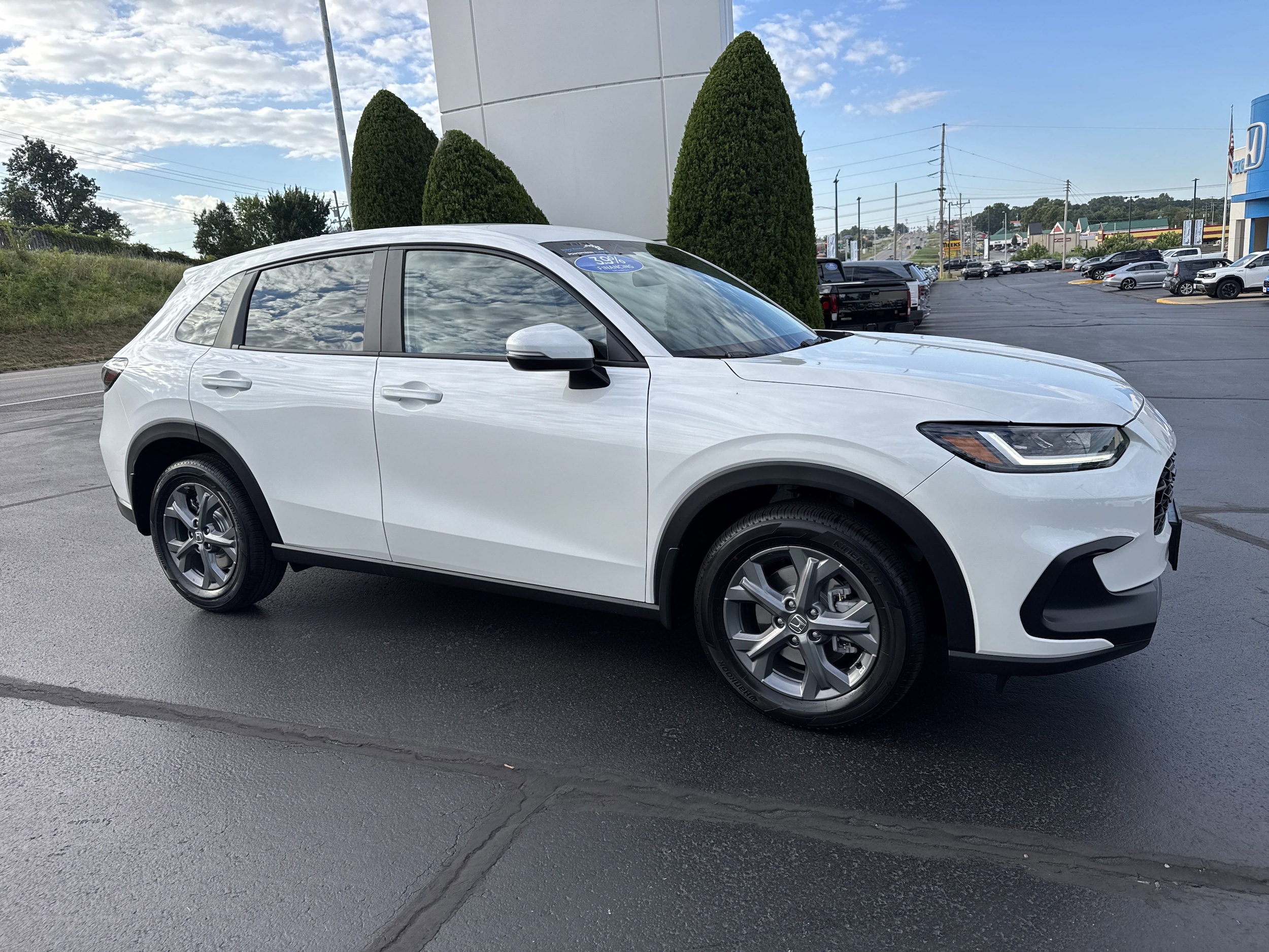 2026 Honda HR-V LX's photo