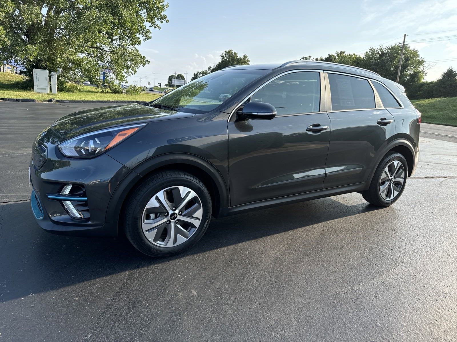 Used 2021 Kia Niro EX with VIN KNDCC3LG9M5099148 for sale in Joplin, MO