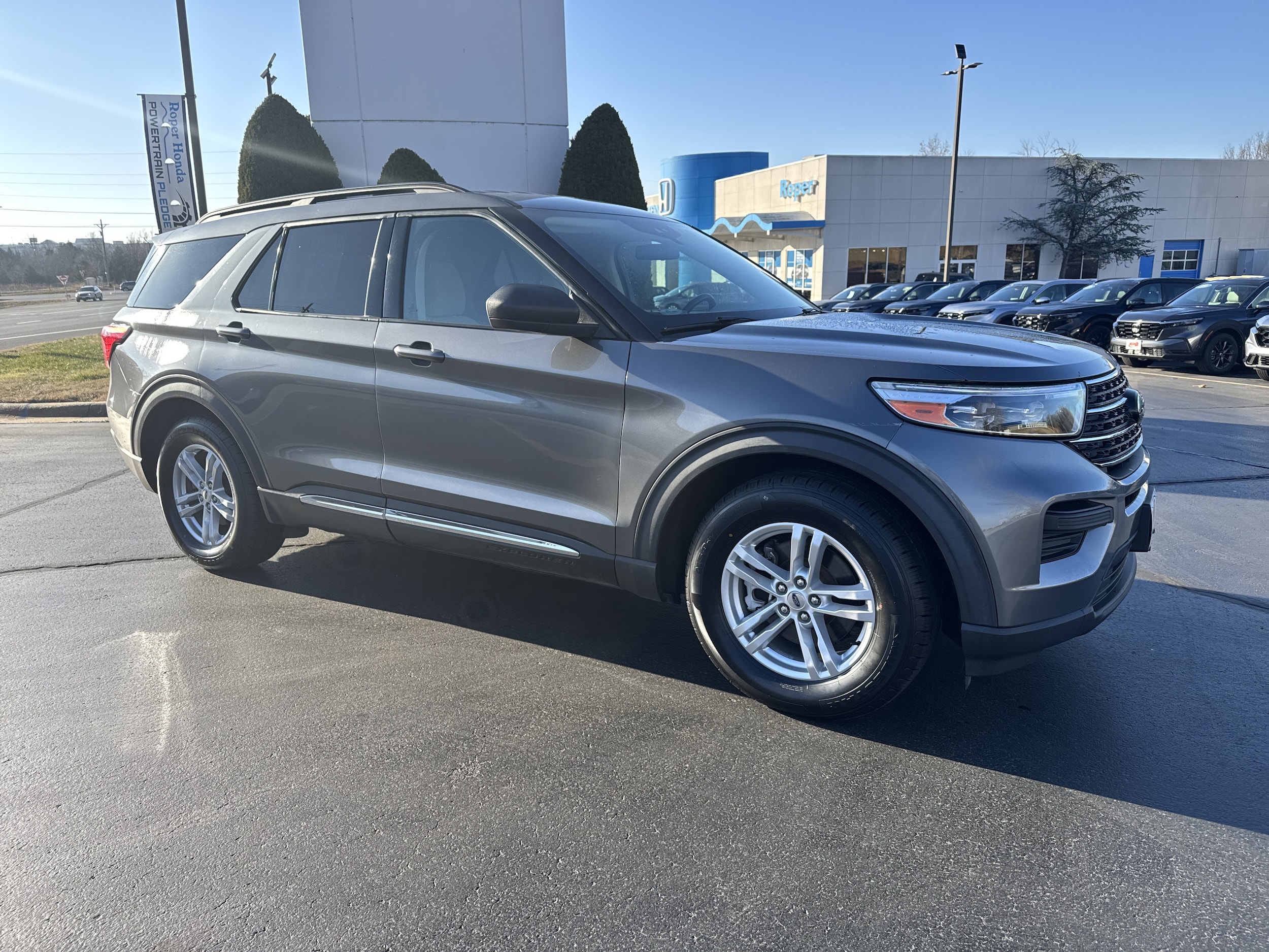 2021 Ford Explorer XLT's photo