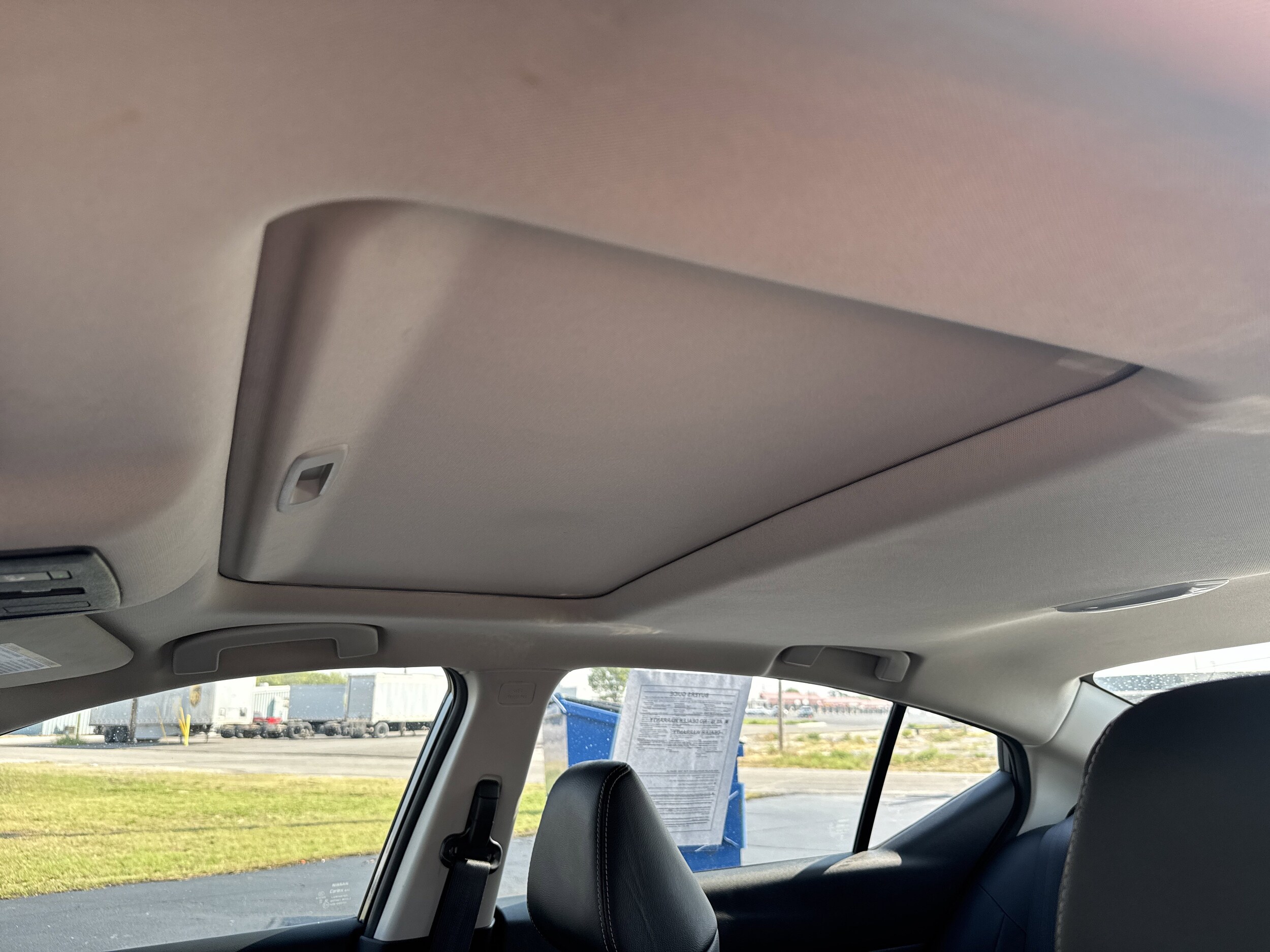 2023 Nissan Altima SL photo 4