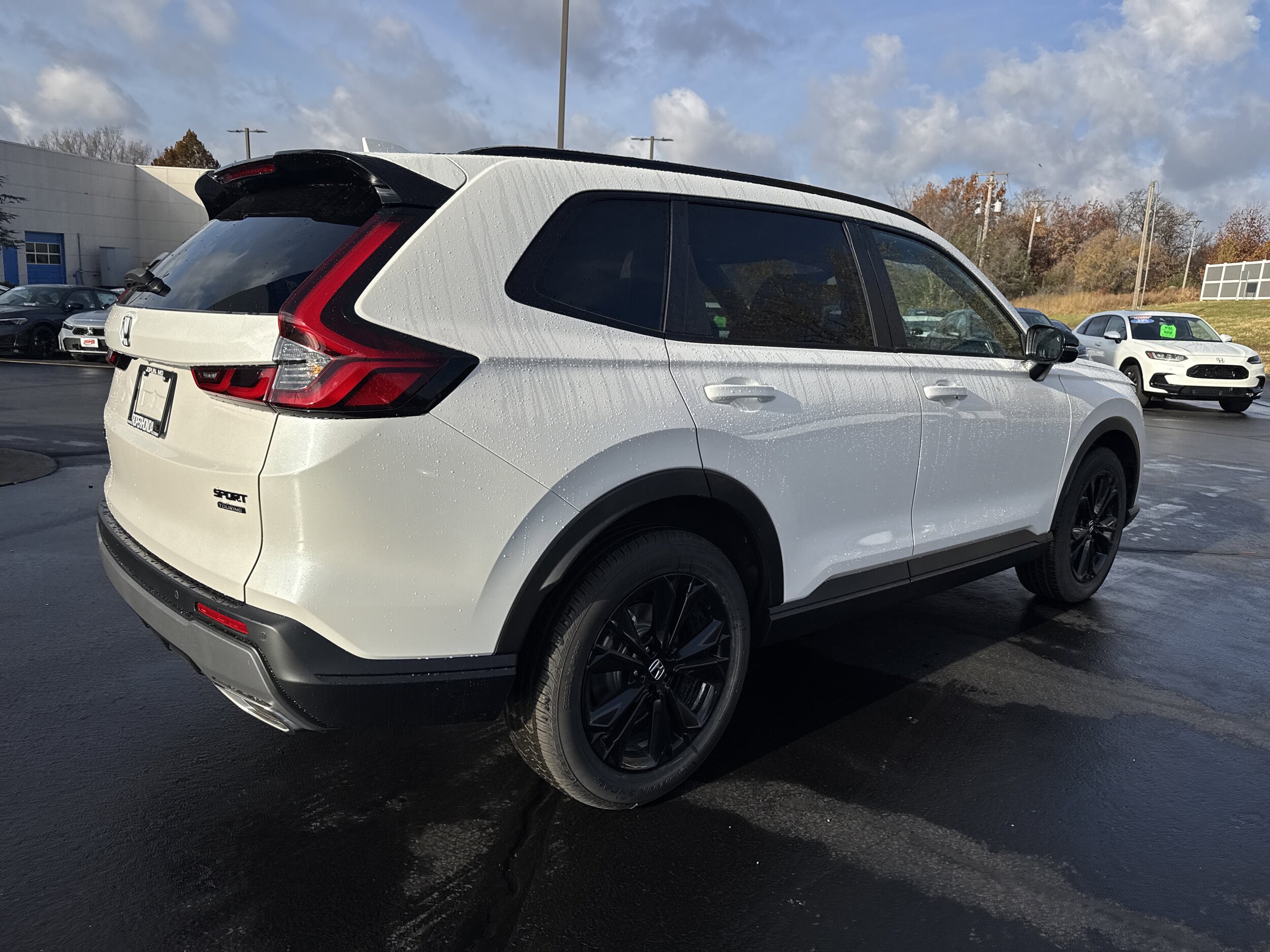 2026 Honda CR-V Hybrid Sport Touring photo 4
