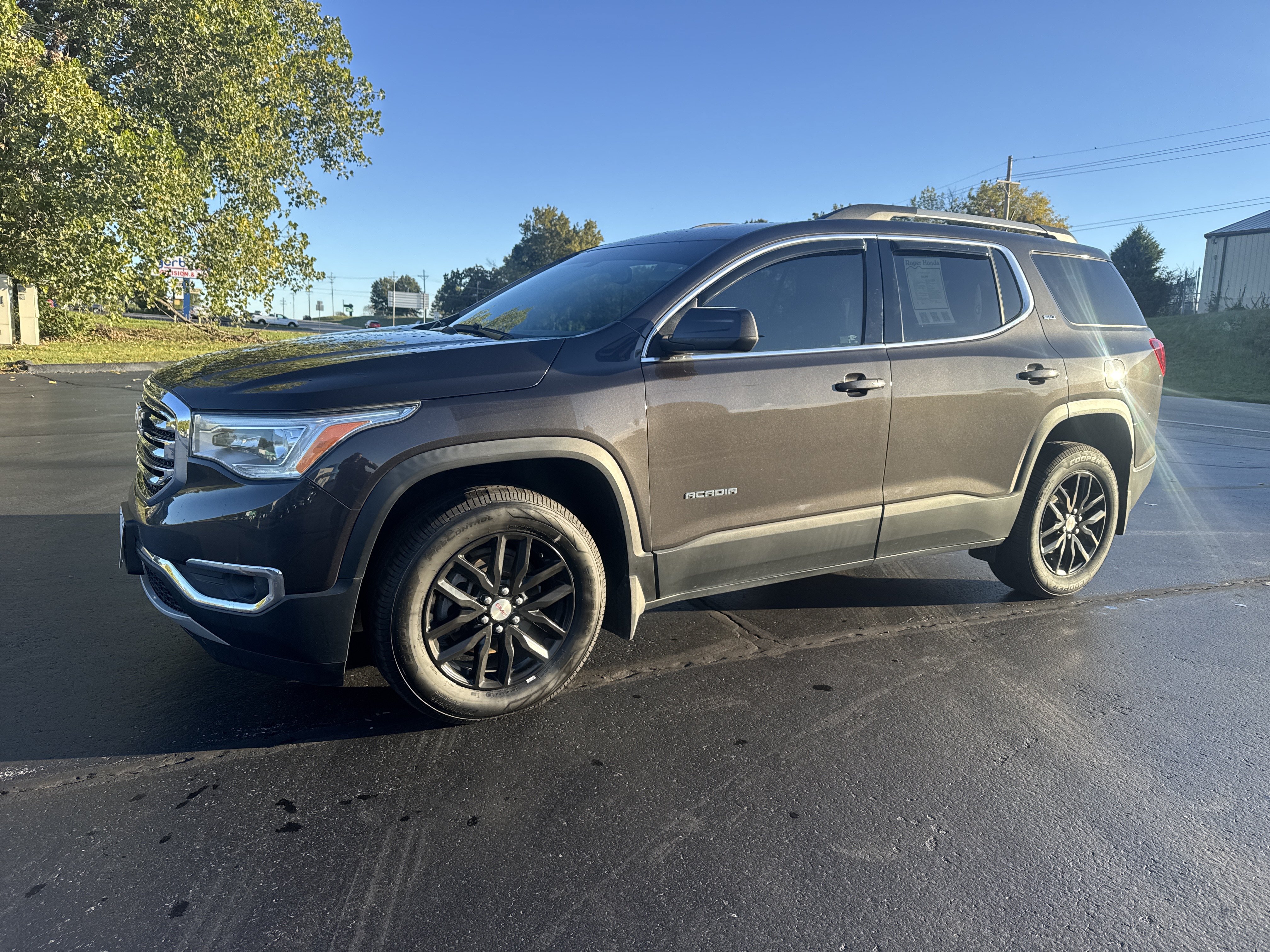 Used 2019 GMC Acadia SLT-1 with VIN 1GKKNULS9KZ130702 for sale in Joplin, MO