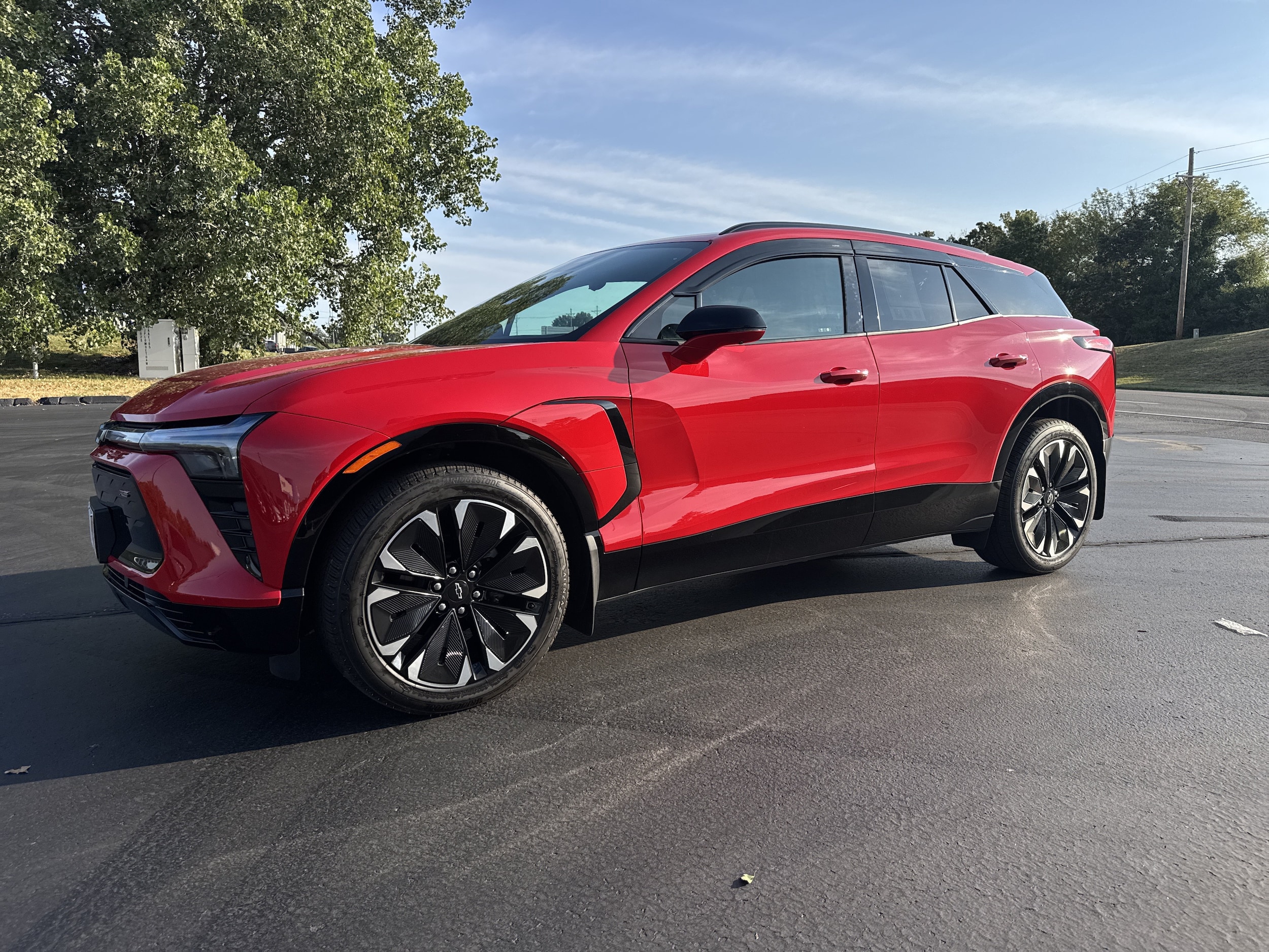 Used 2024 Chevrolet Blazer EV RS with VIN 3GNKDCRJ2RS213071 for sale in Joplin, MO