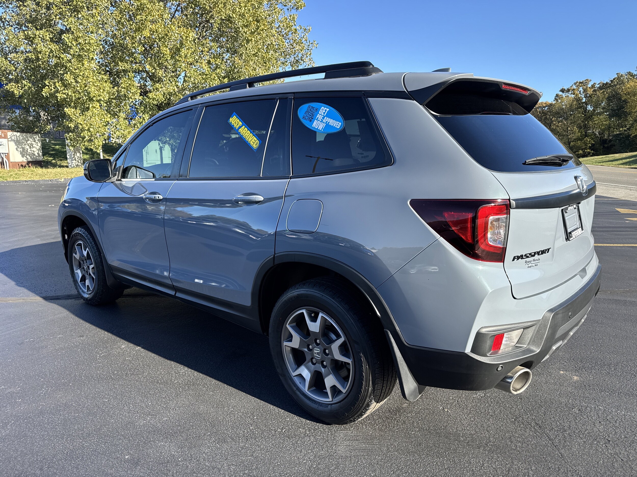 2022 Honda Passport TrailSport photo 3