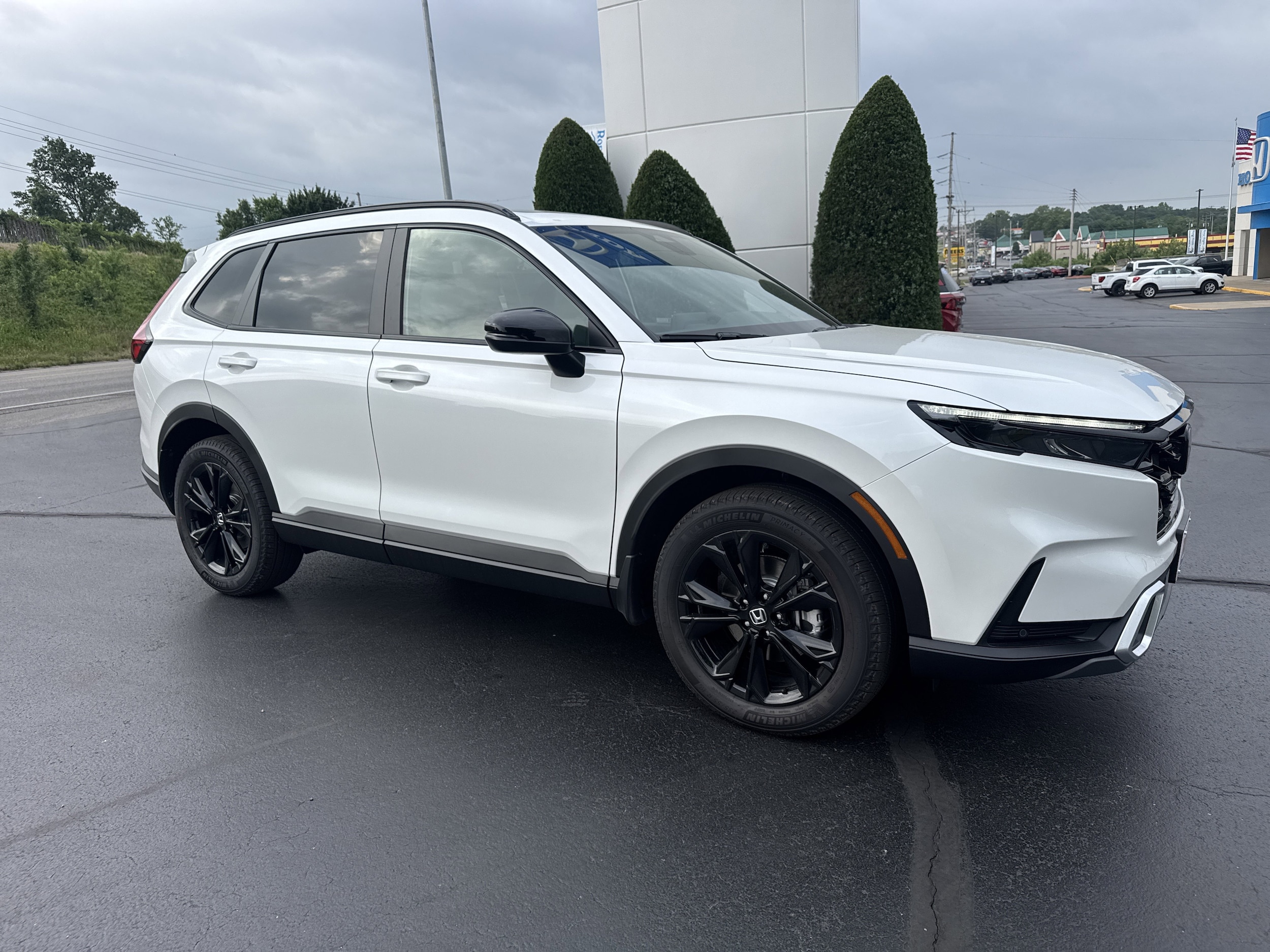 2026 Honda CR-V Hybrid Sport Touring AWD's photo