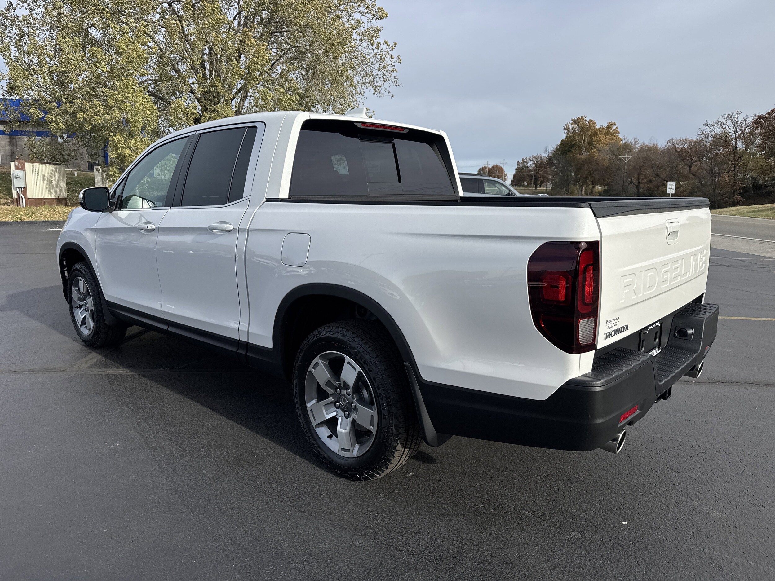 2026 Honda Ridgeline RTL photo 2