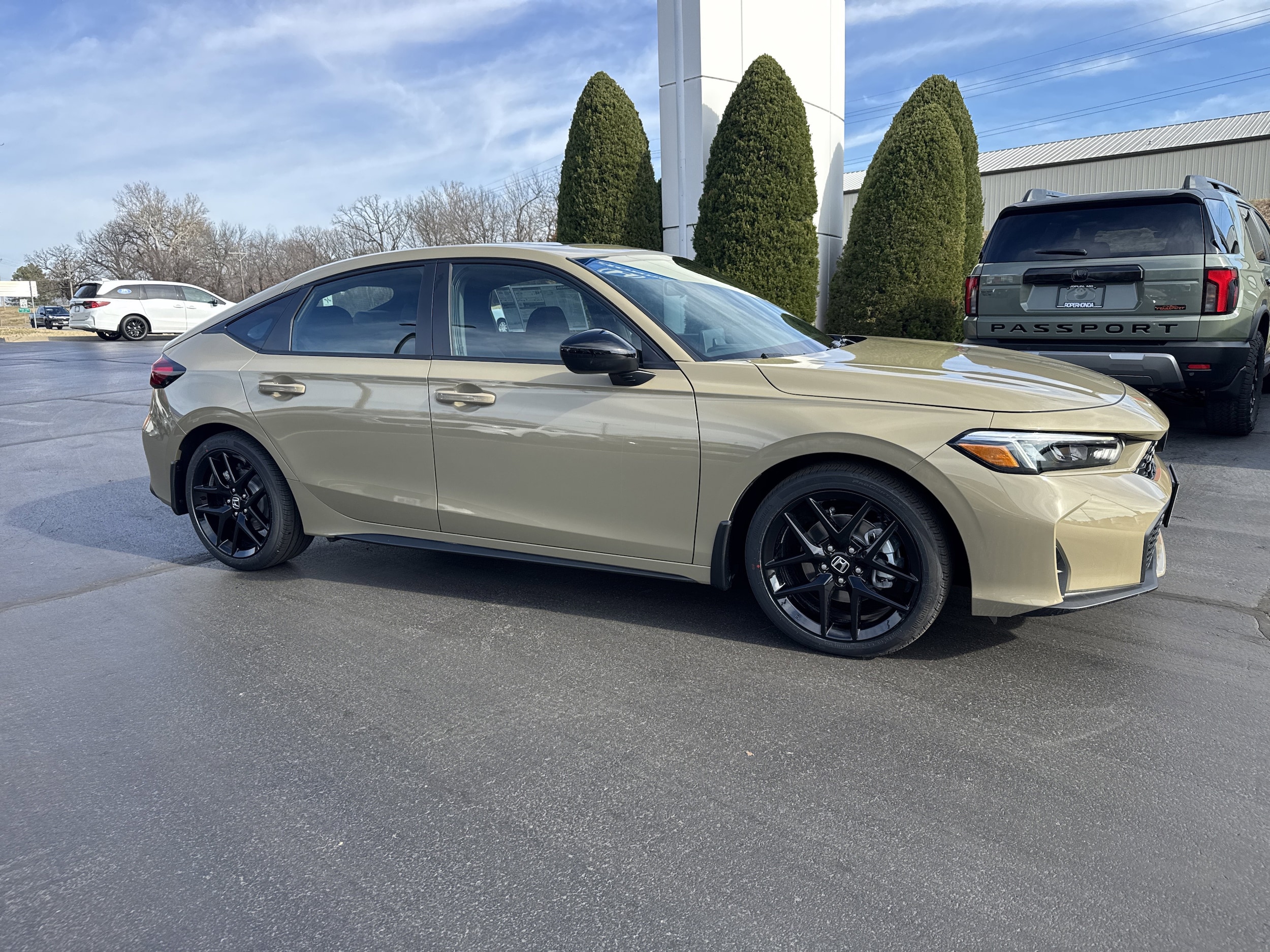 2026 Honda Civic Hatchback Sport's photo