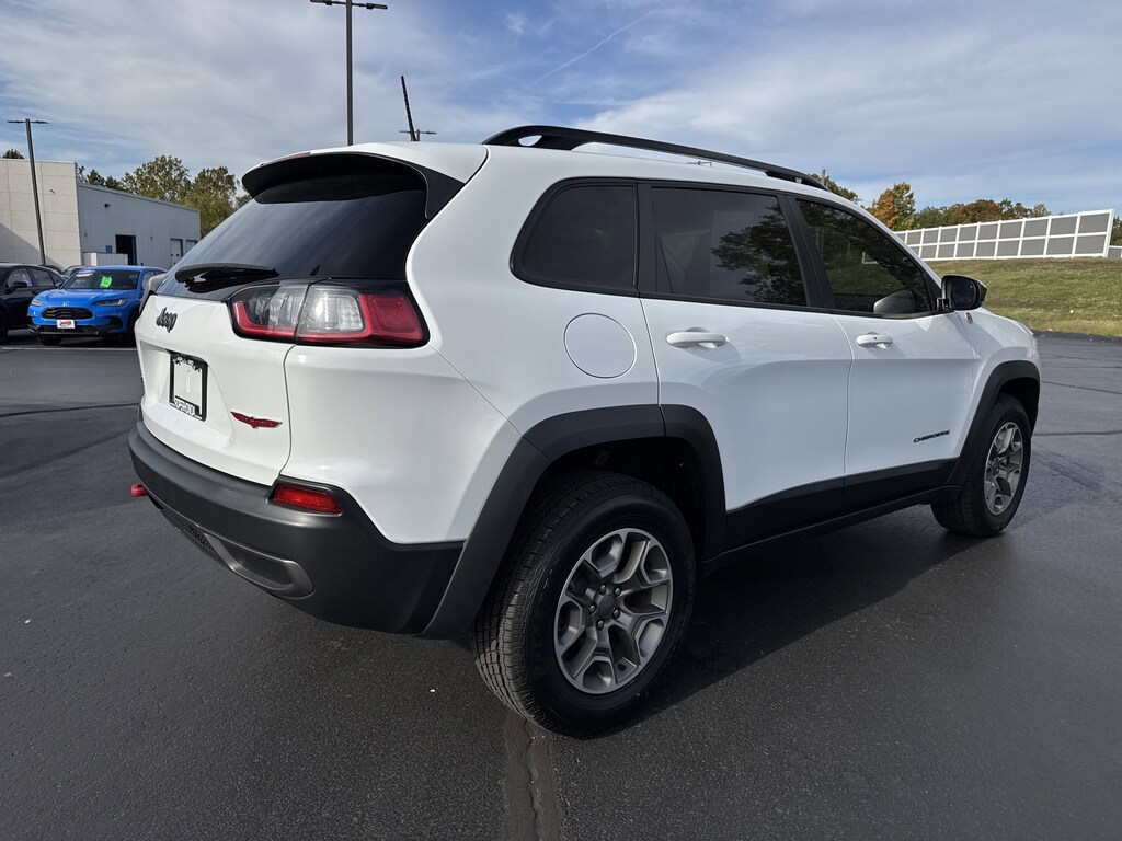 Used 2022 Jeep Cherokee Trailhawk SUV