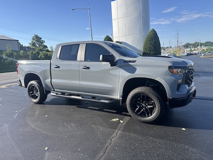 2024 Chevrolet Silverado 1500 Custom Trail Boss Truck Crew Cab