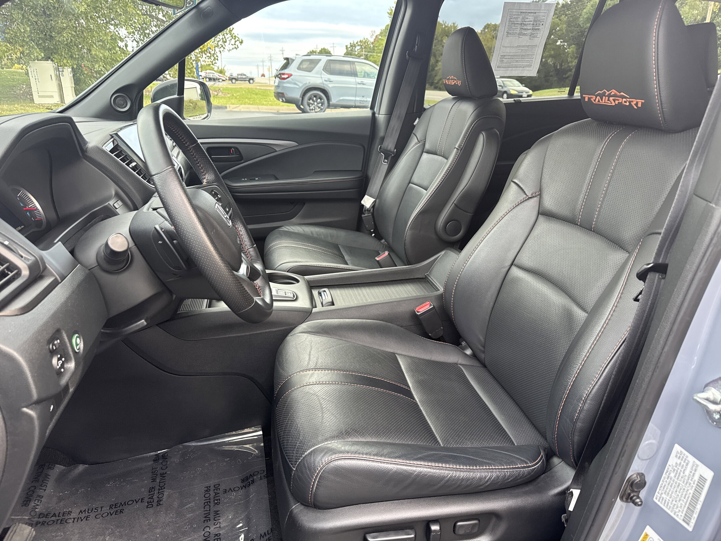 2022 Honda Pilot TrailSport photo 3