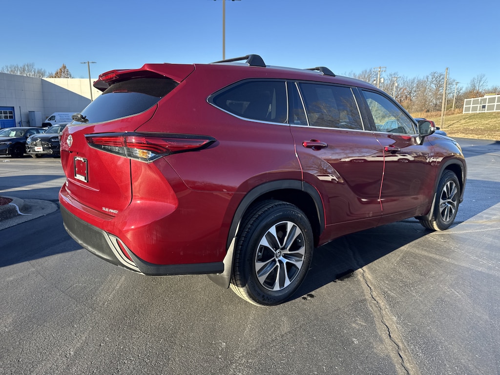 Used 2022 Toyota Highlander XLE SUV