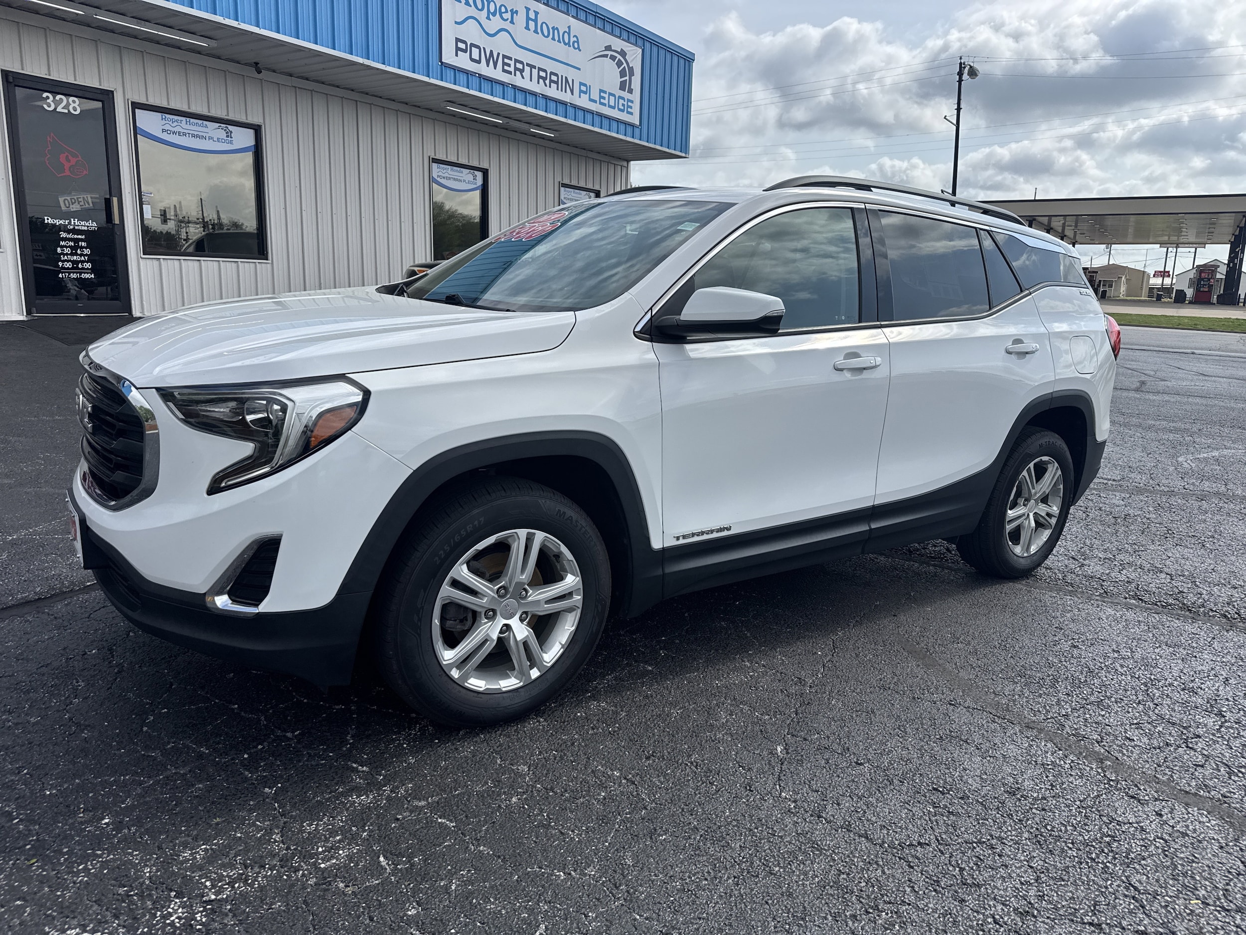 Used 2019 GMC Terrain SLE with VIN 3GKALTEV8KL302003 for sale in Joplin, MO