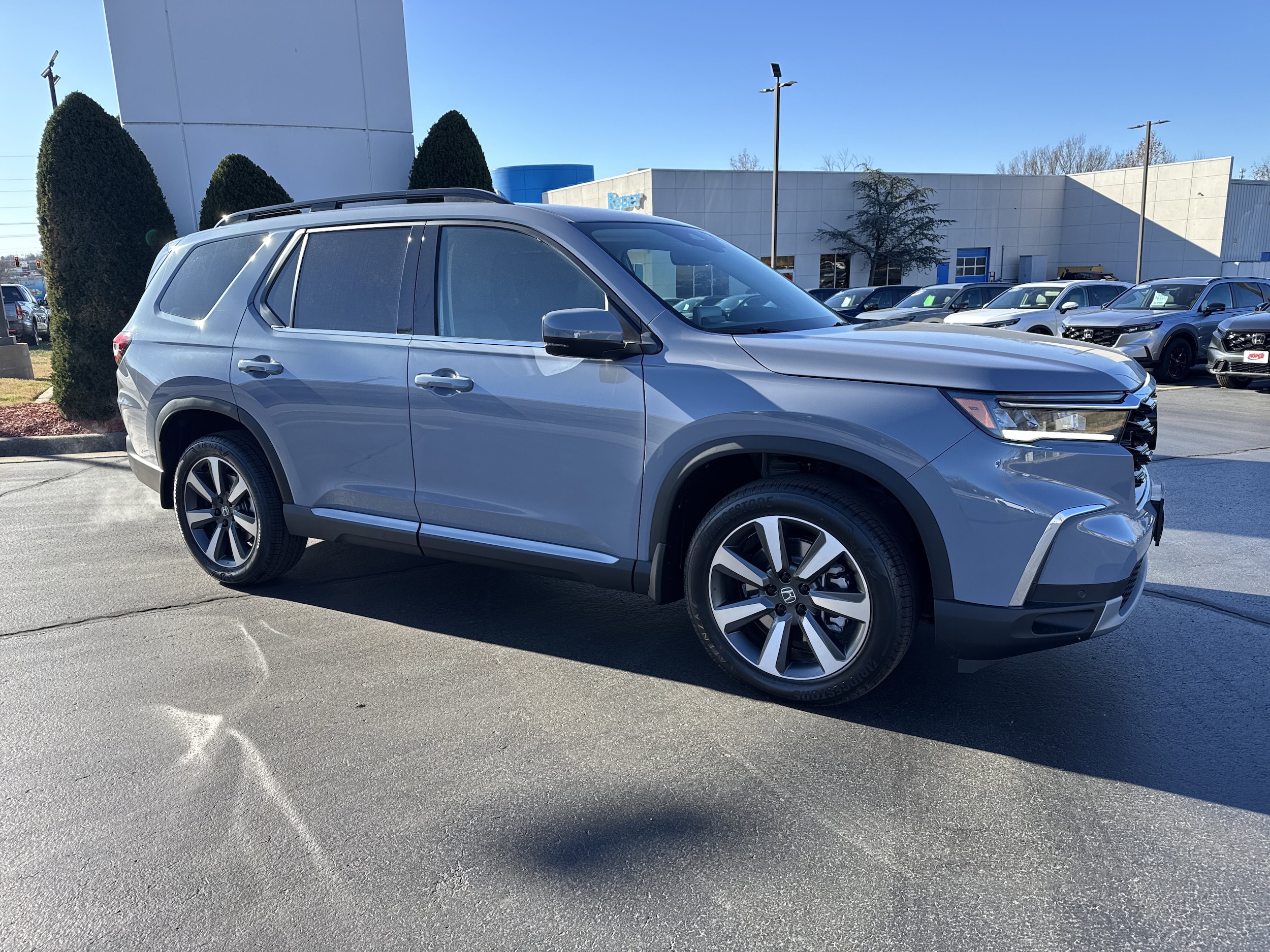 2025 Honda Pilot Touring's photo