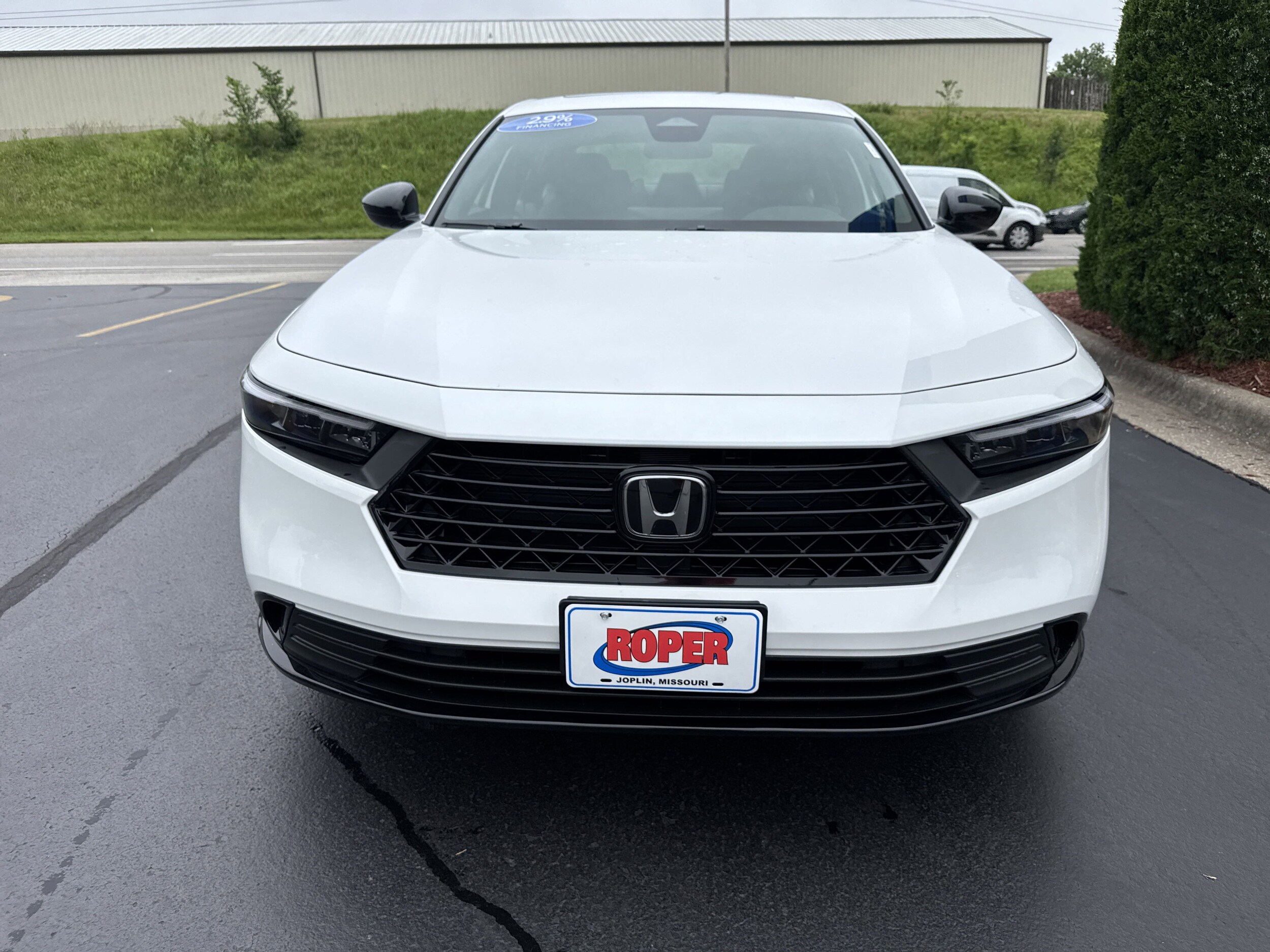 2025 Honda Accord Hybrid Sport-L photo 2