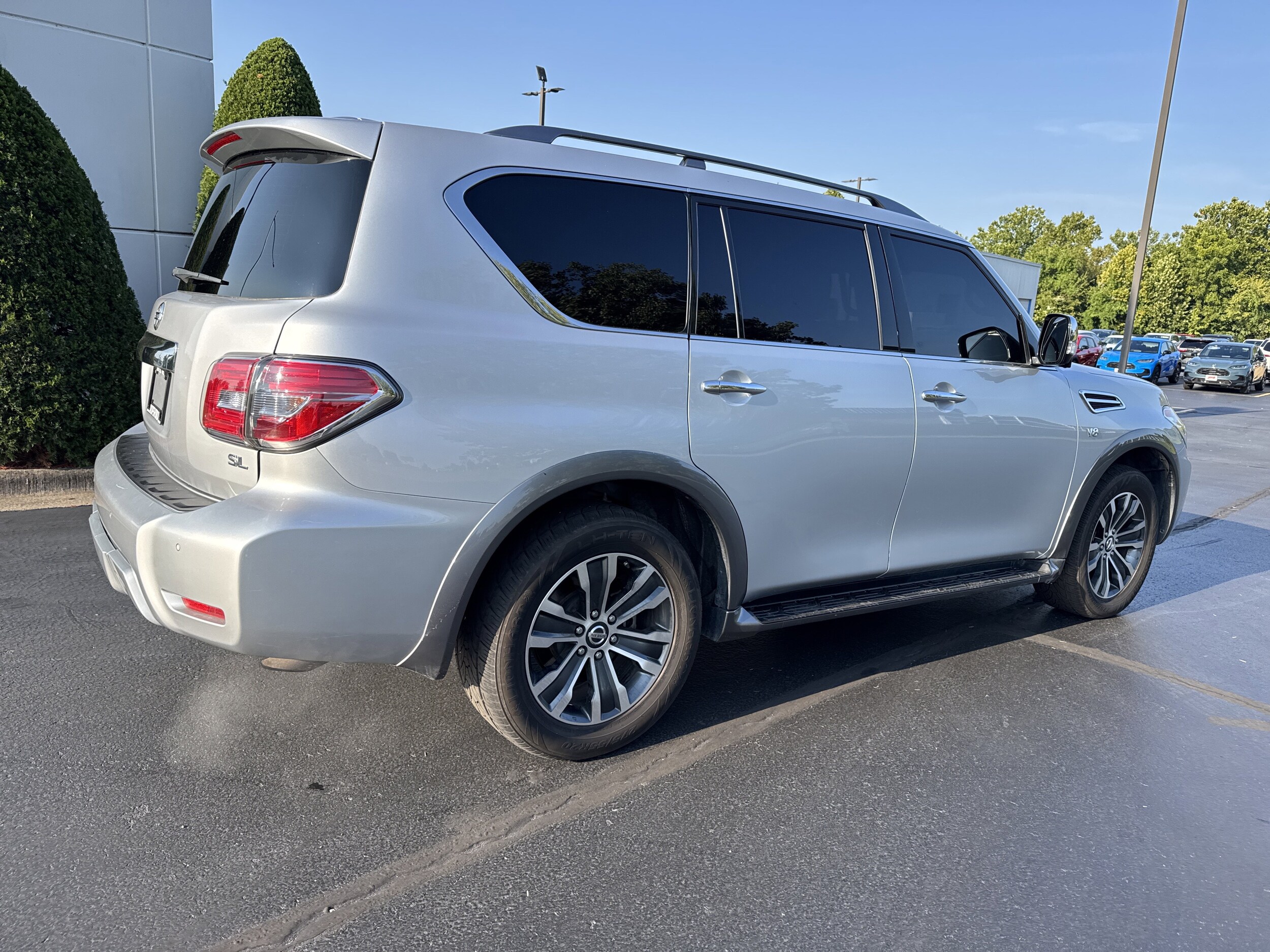 2018 Nissan Armada SL photo 4