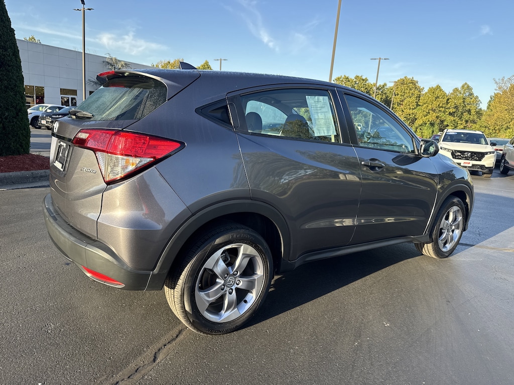 Used 2022 Honda HR-V LX AWD SUV