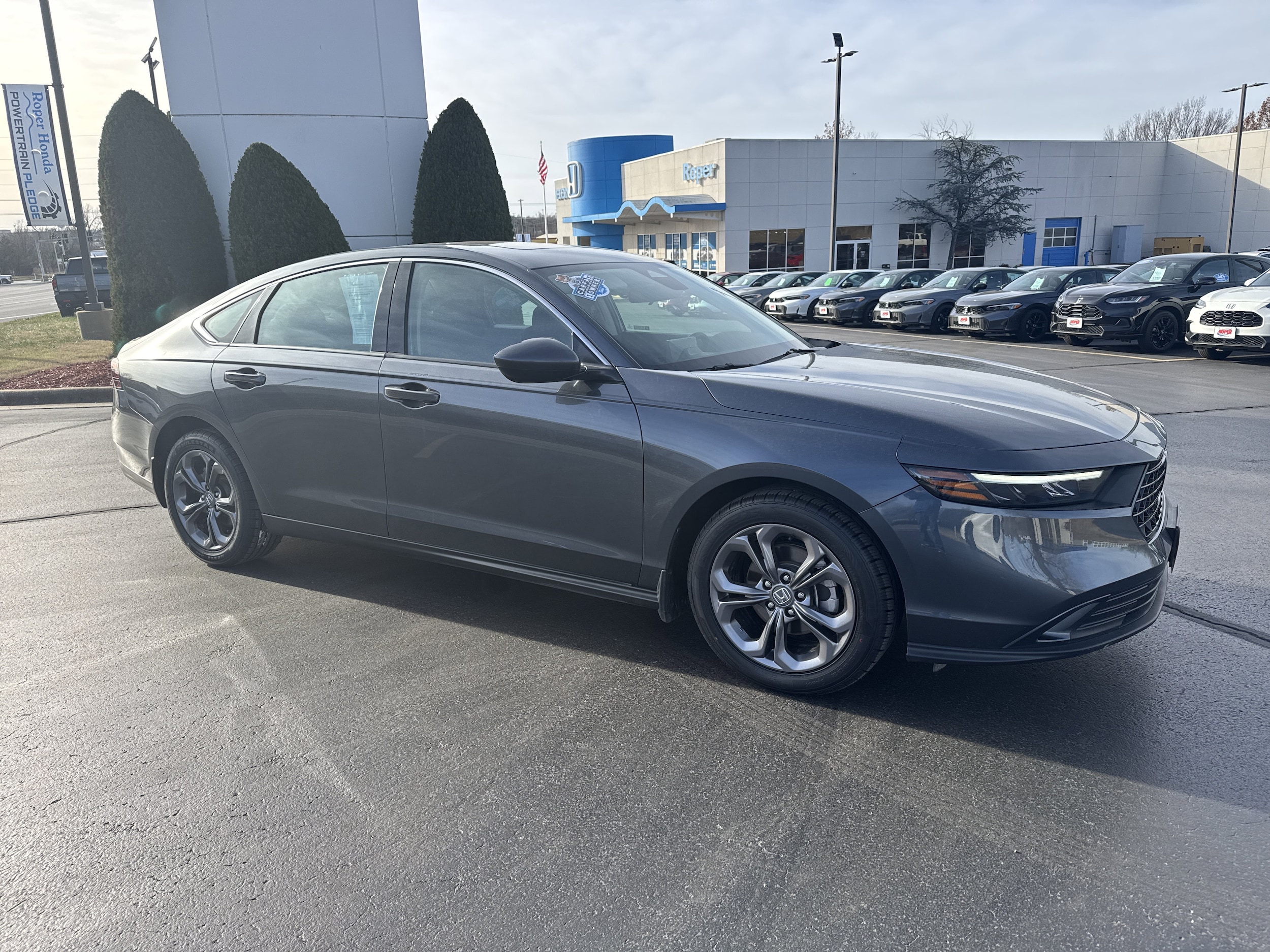 2024 Honda Accord EX's photo