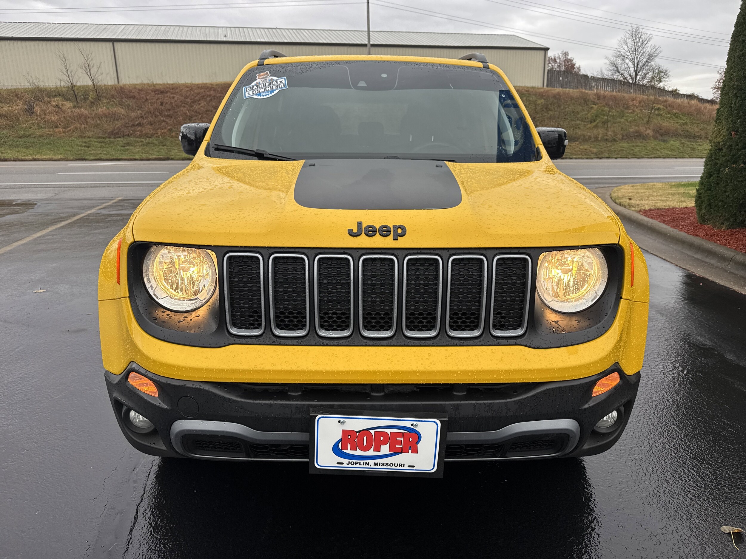 2023 Jeep Renegade Latitude photo 2