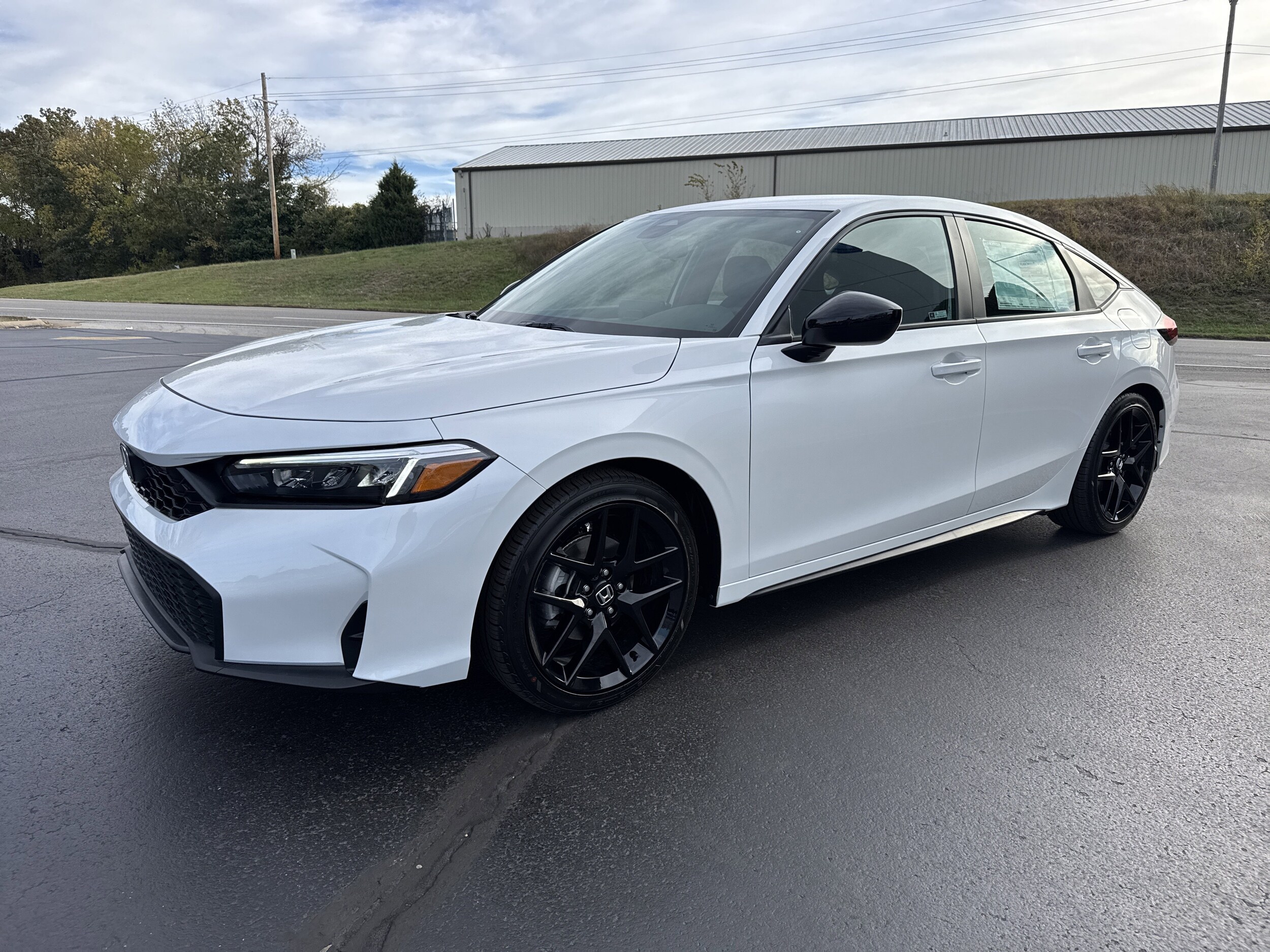 2026 Honda Civic Sport Hatchback photo 2