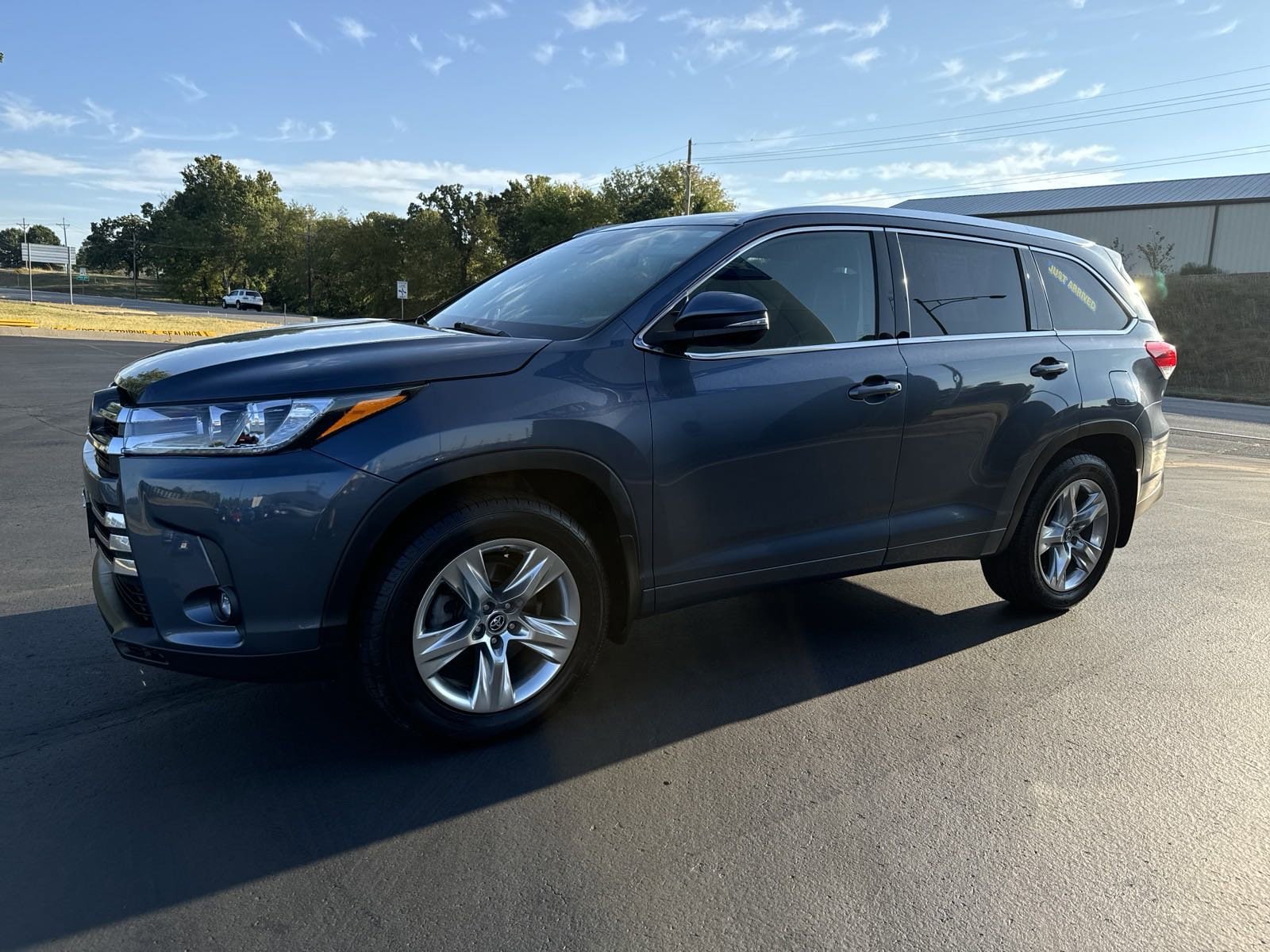 Used 2019 Toyota Highlander Limited with VIN 5TDDZRFH9KS978151 for sale in Joplin, MO