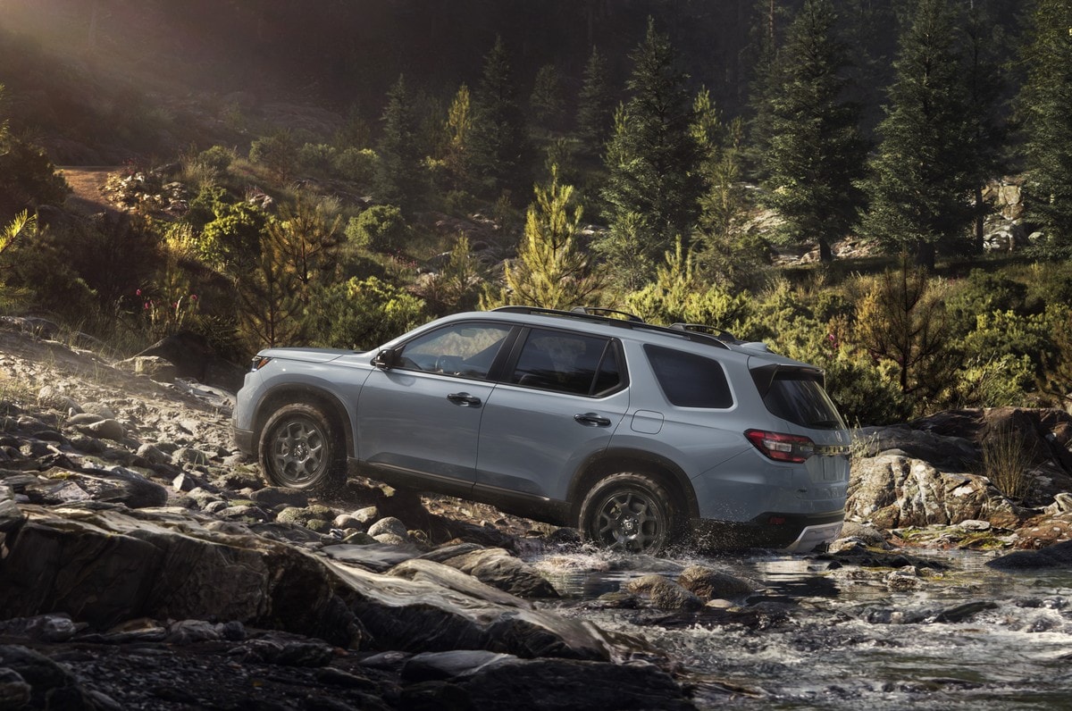 2025%20Honda%20Pilot%20TrailSport.jpg