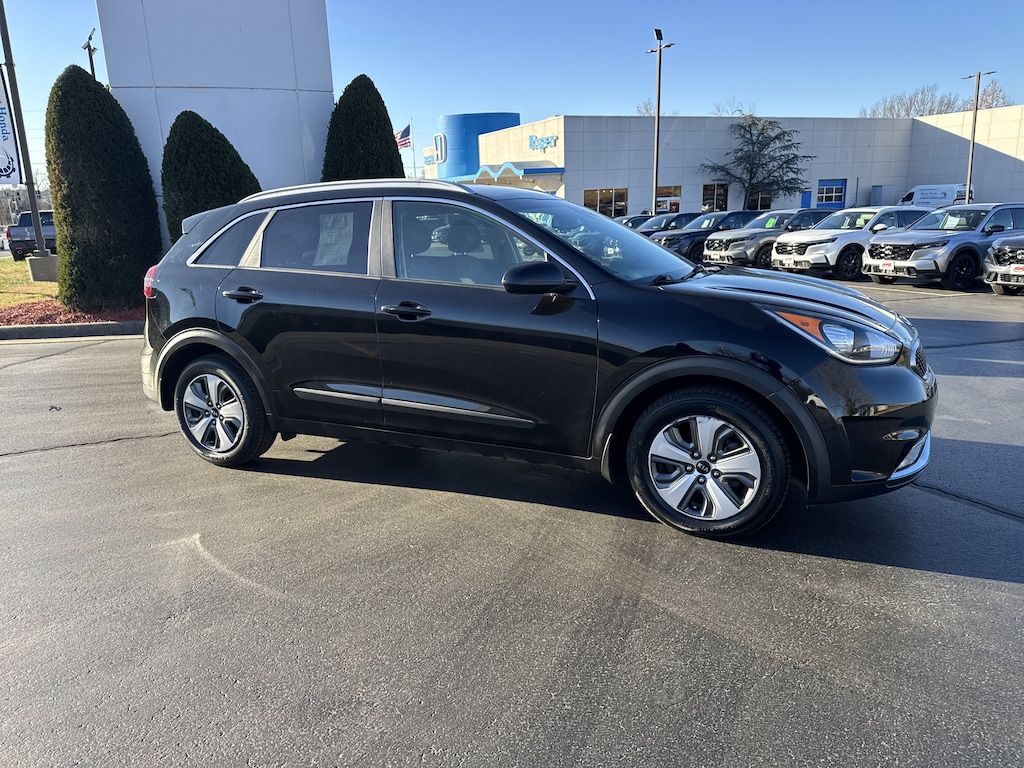 Used 2019 Kia Niro Plug-In Hybrid LX SUV