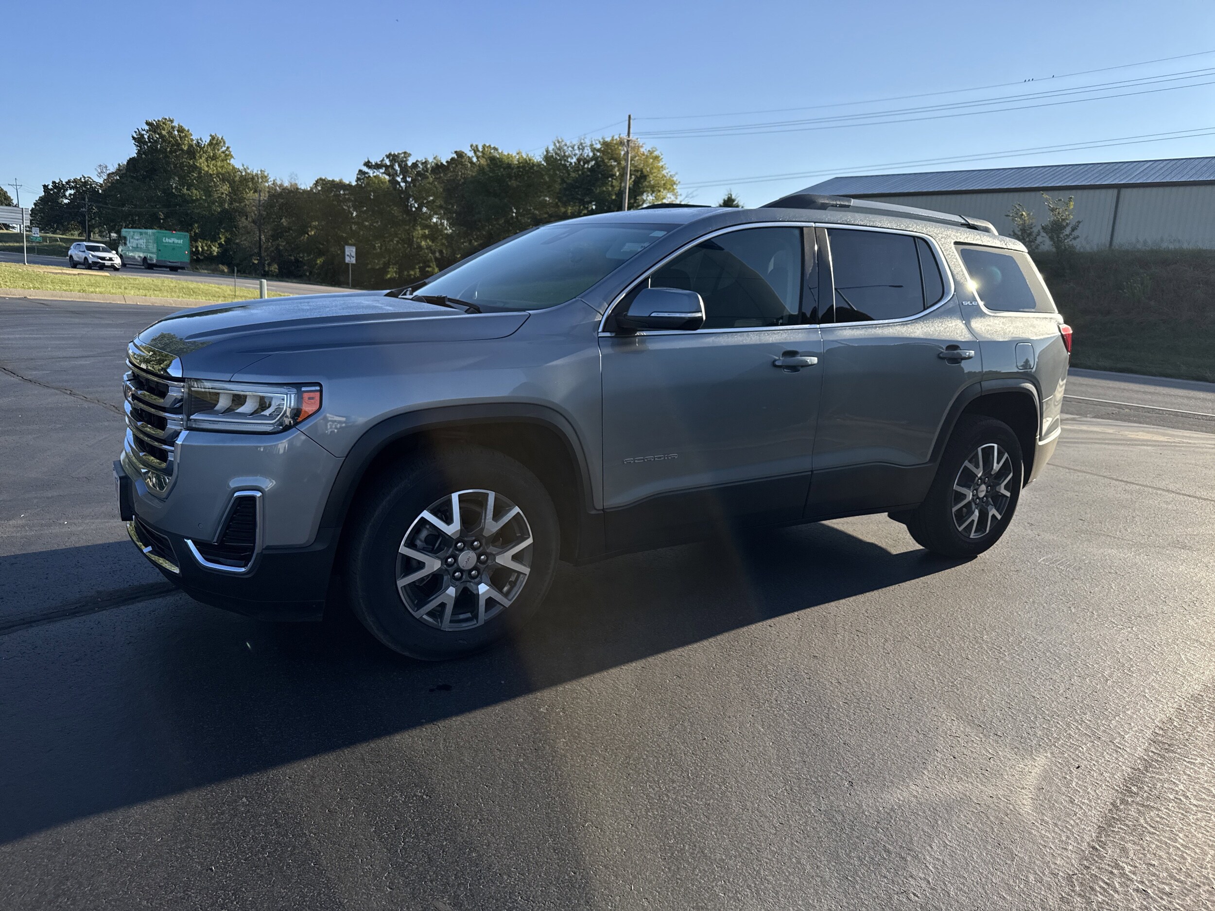 2023 Gmc Acadia SLE photo 2