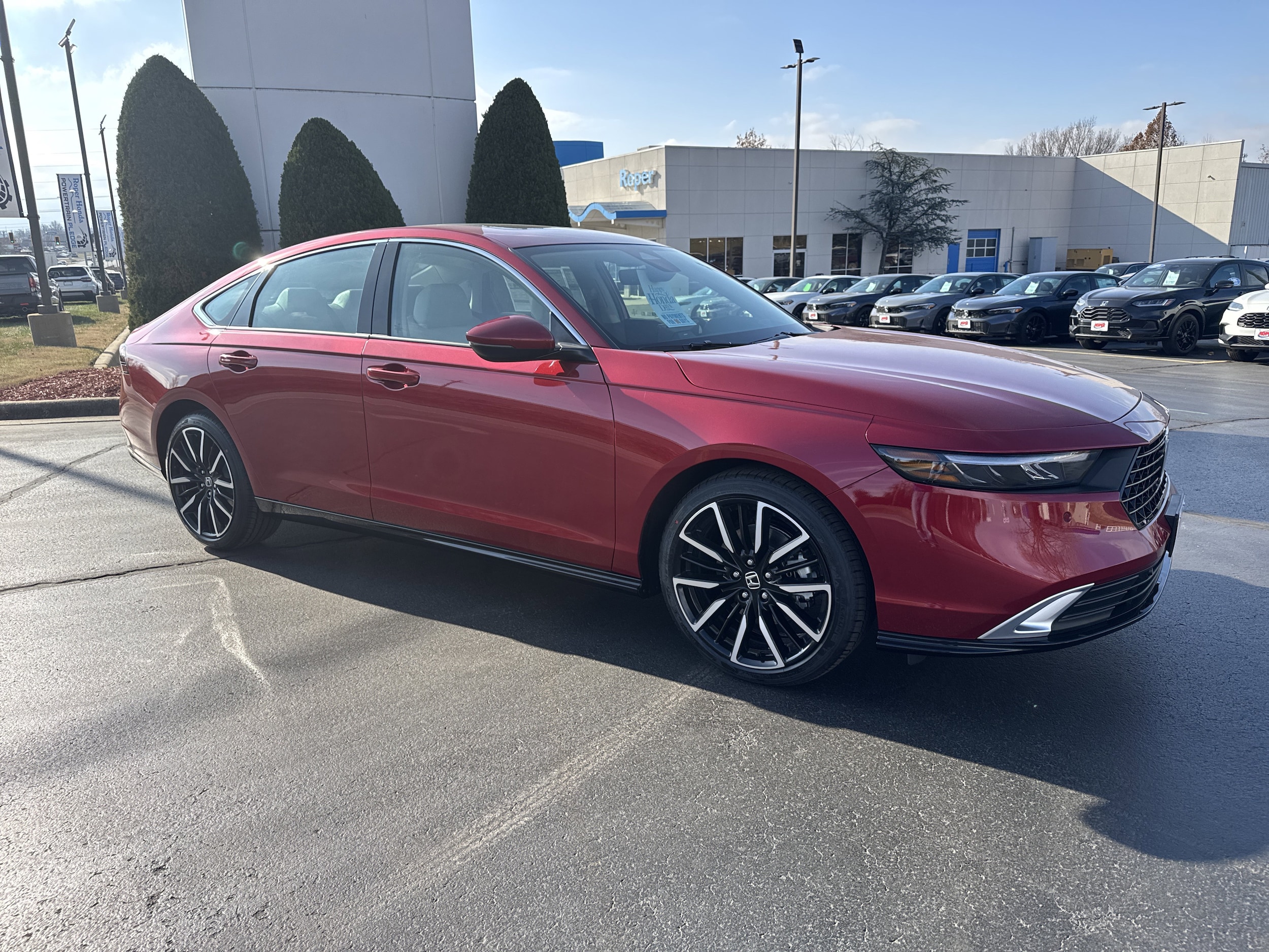 2025 Honda Accord Hybrid Touring's photo
