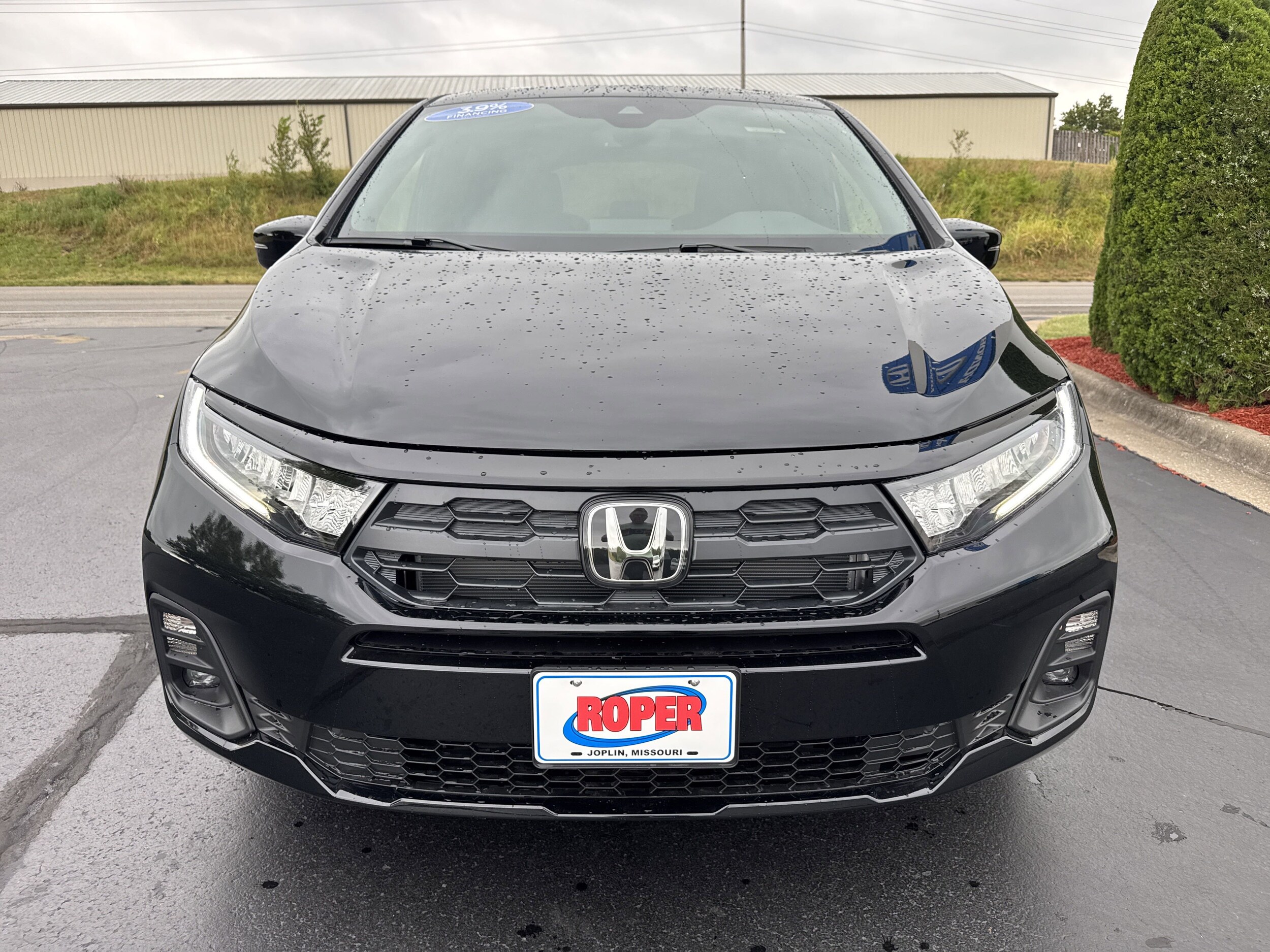 2025 Honda Odyssey photo 2