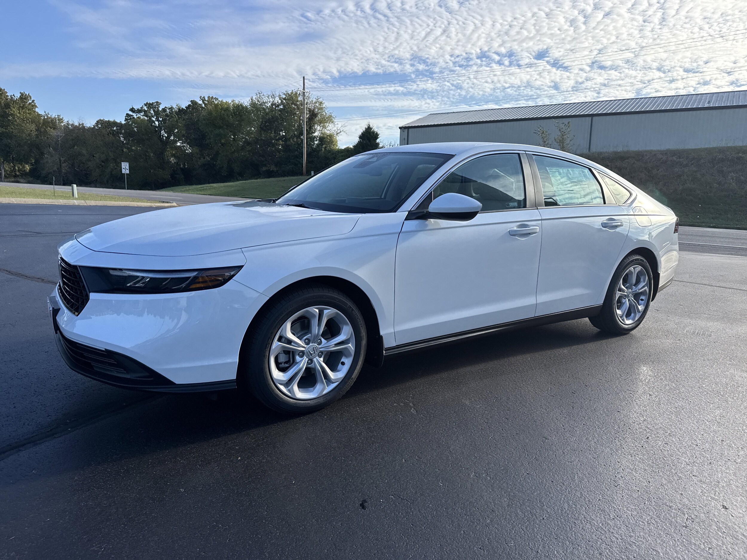 2025 Honda Accord LX photo 2