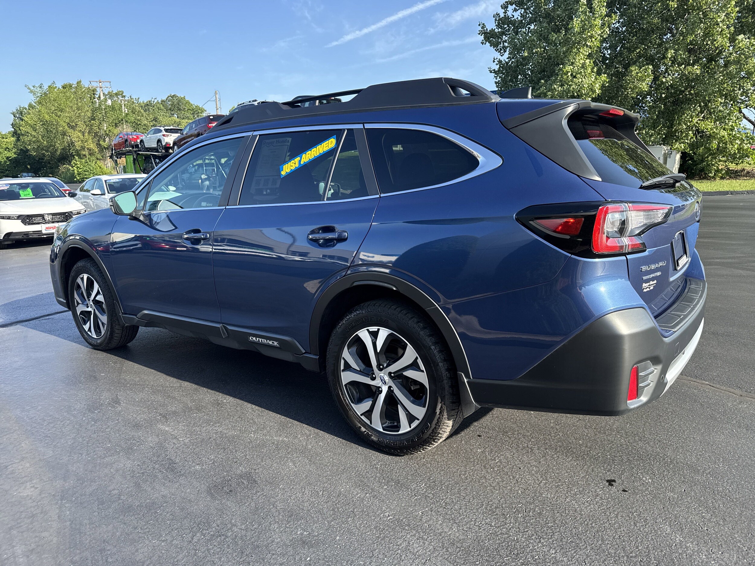2022 Subaru Outback Limited photo 3