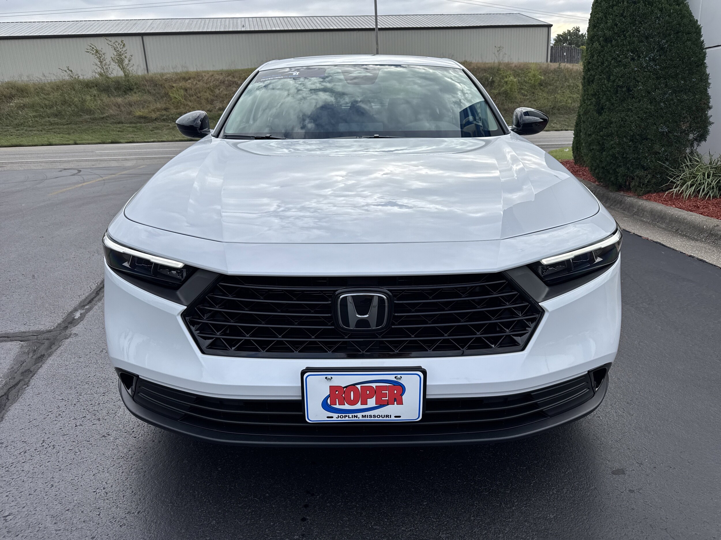 2025 Honda Accord SE photo 2