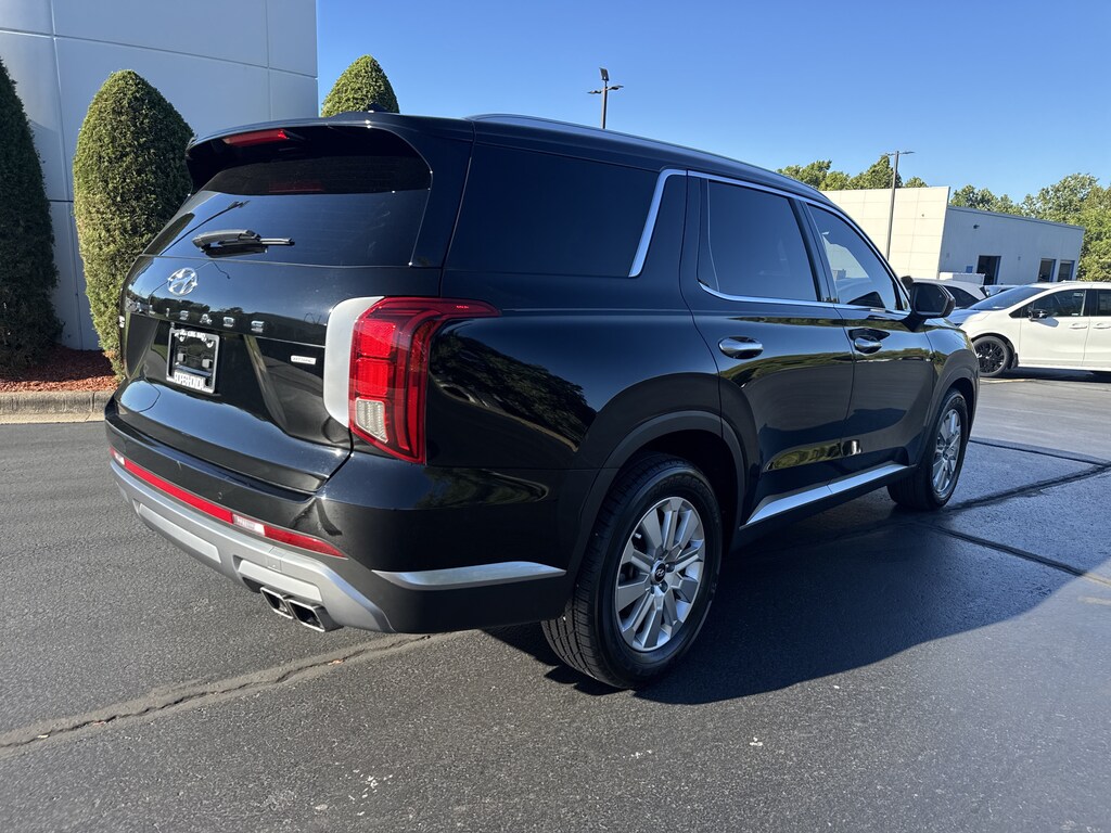 Used 2023 Hyundai Palisade SEL SUV