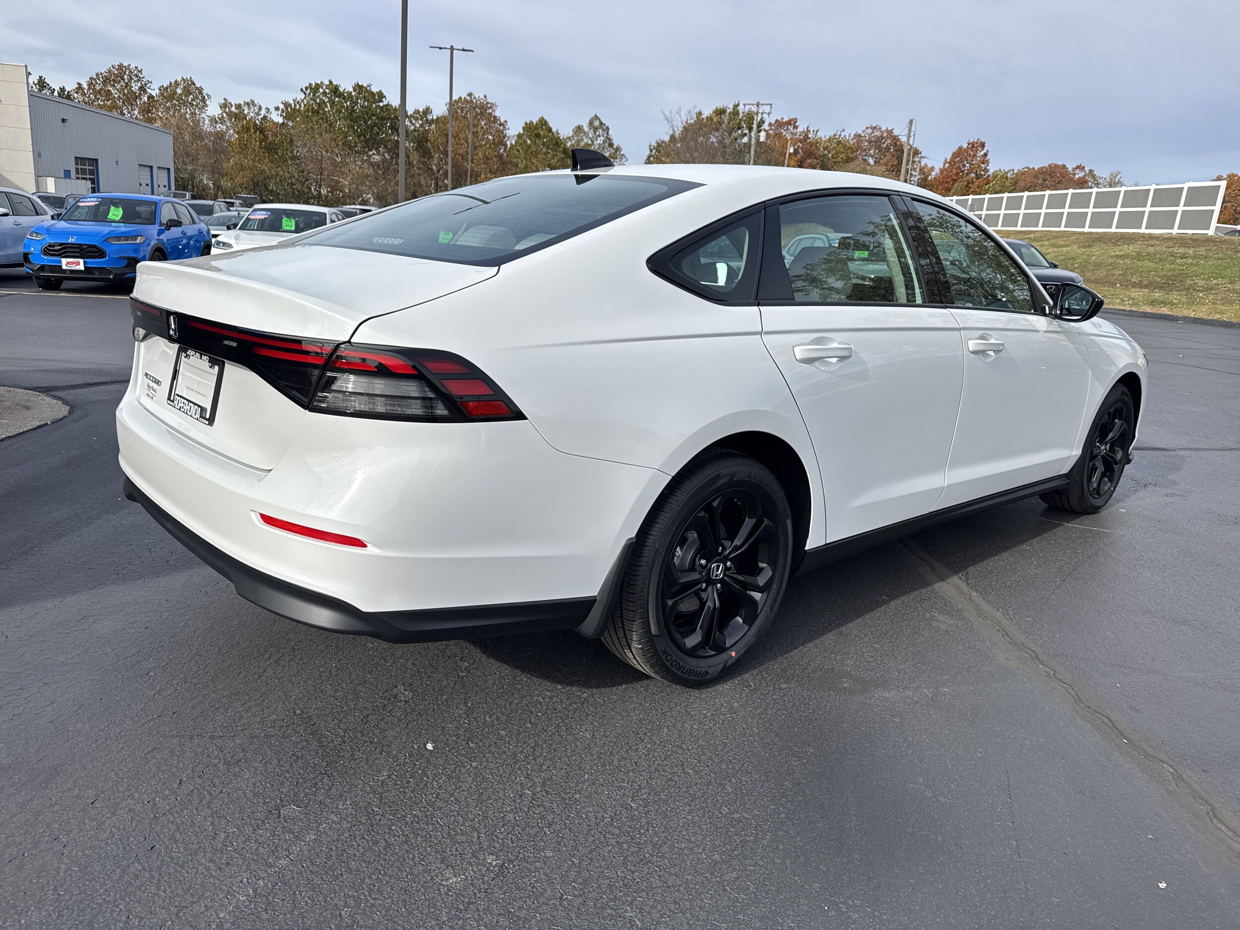 2025 Honda Accord SE photo 4