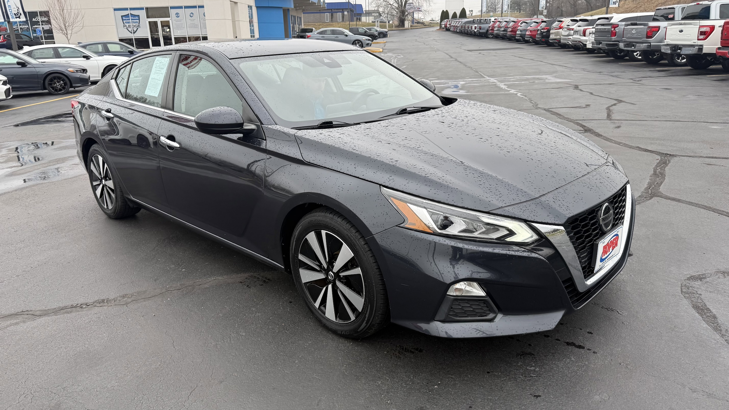 2022 Nissan Altima SV