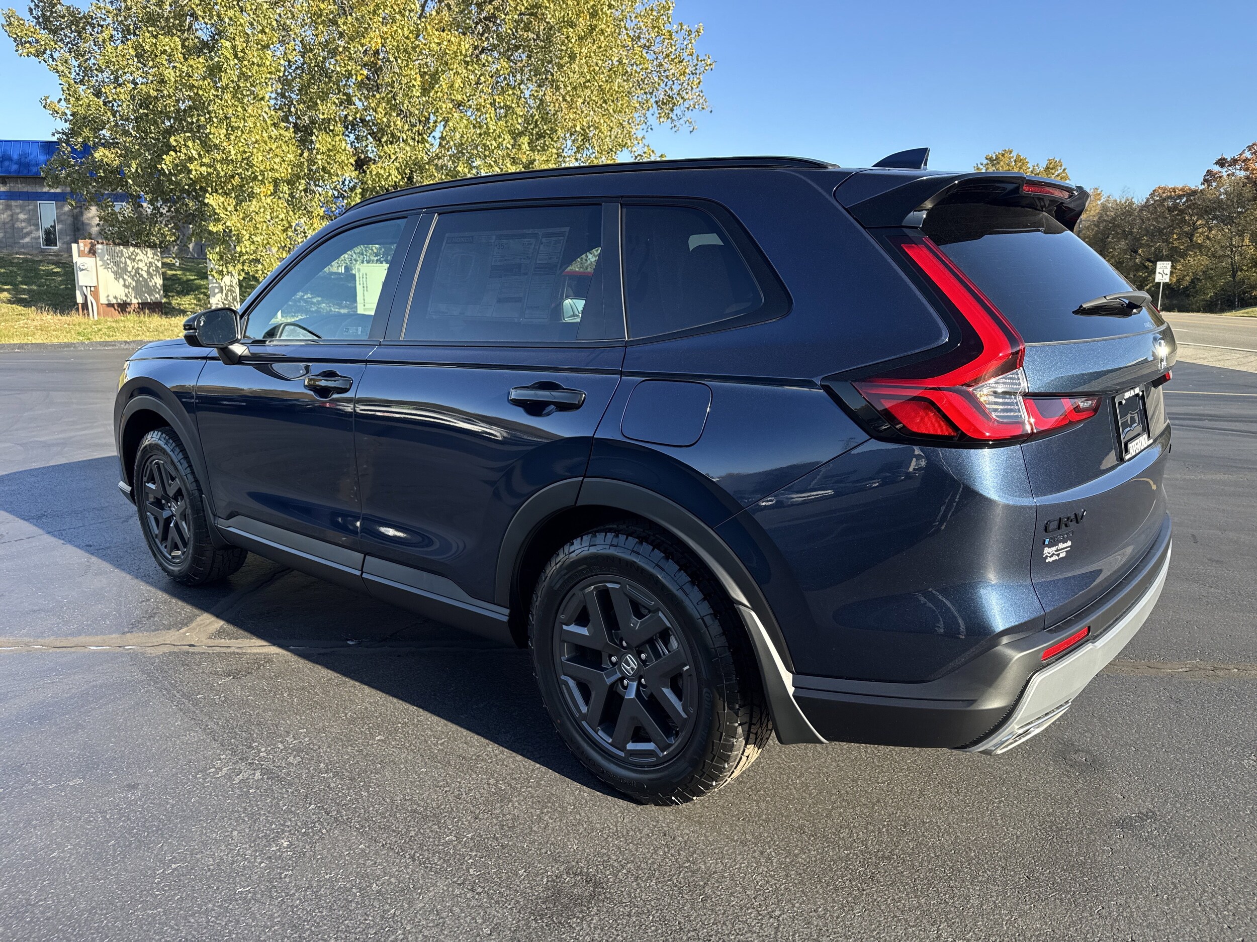 2026 Honda CR-V Hybrid photo 2